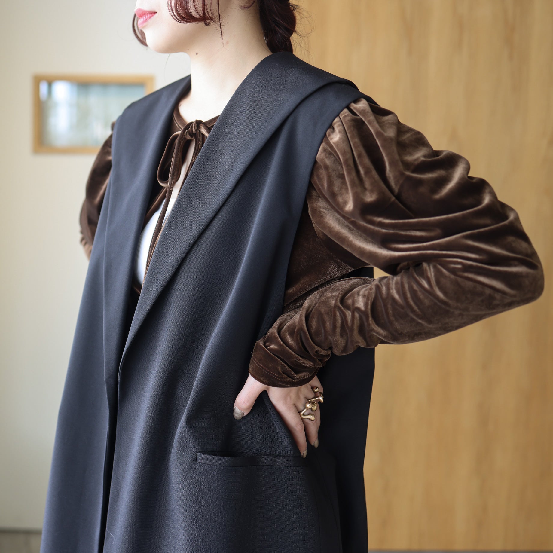 FLAT COLLAR VEST(BLACK)