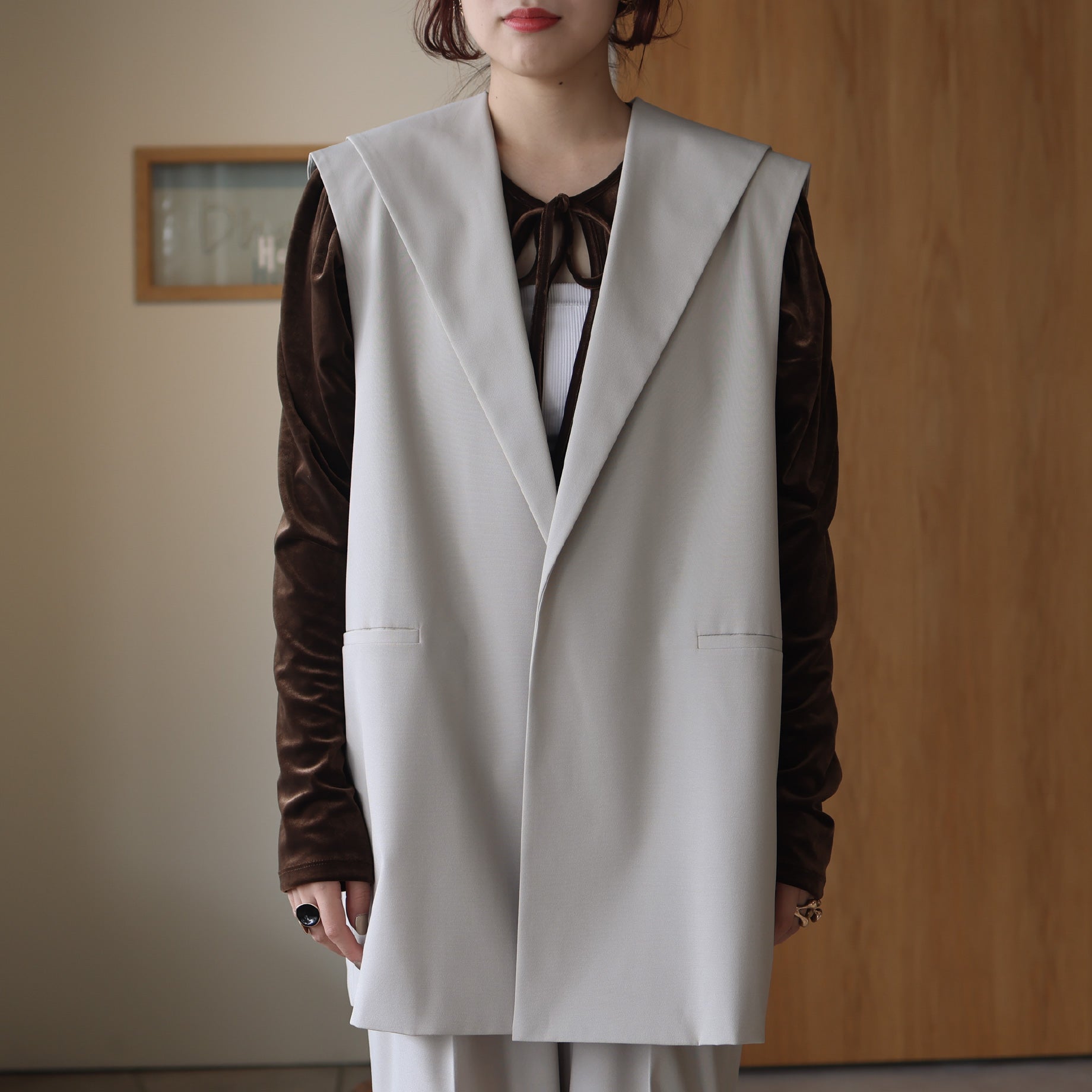 FLAT COLLAR VEST(IVORY)