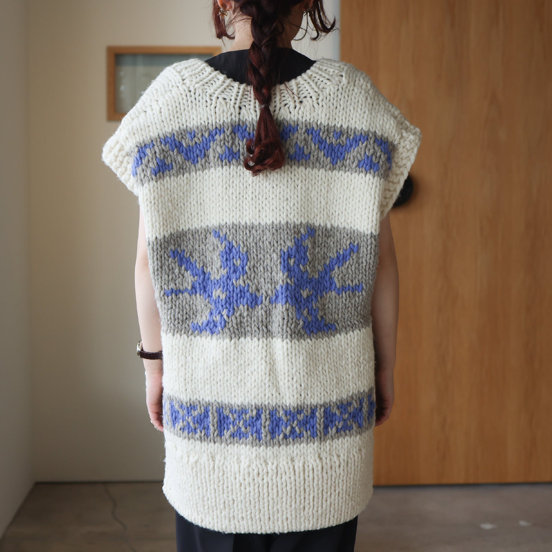 COWICHAN VEST - SWALLOW PATTERN(IVORY)