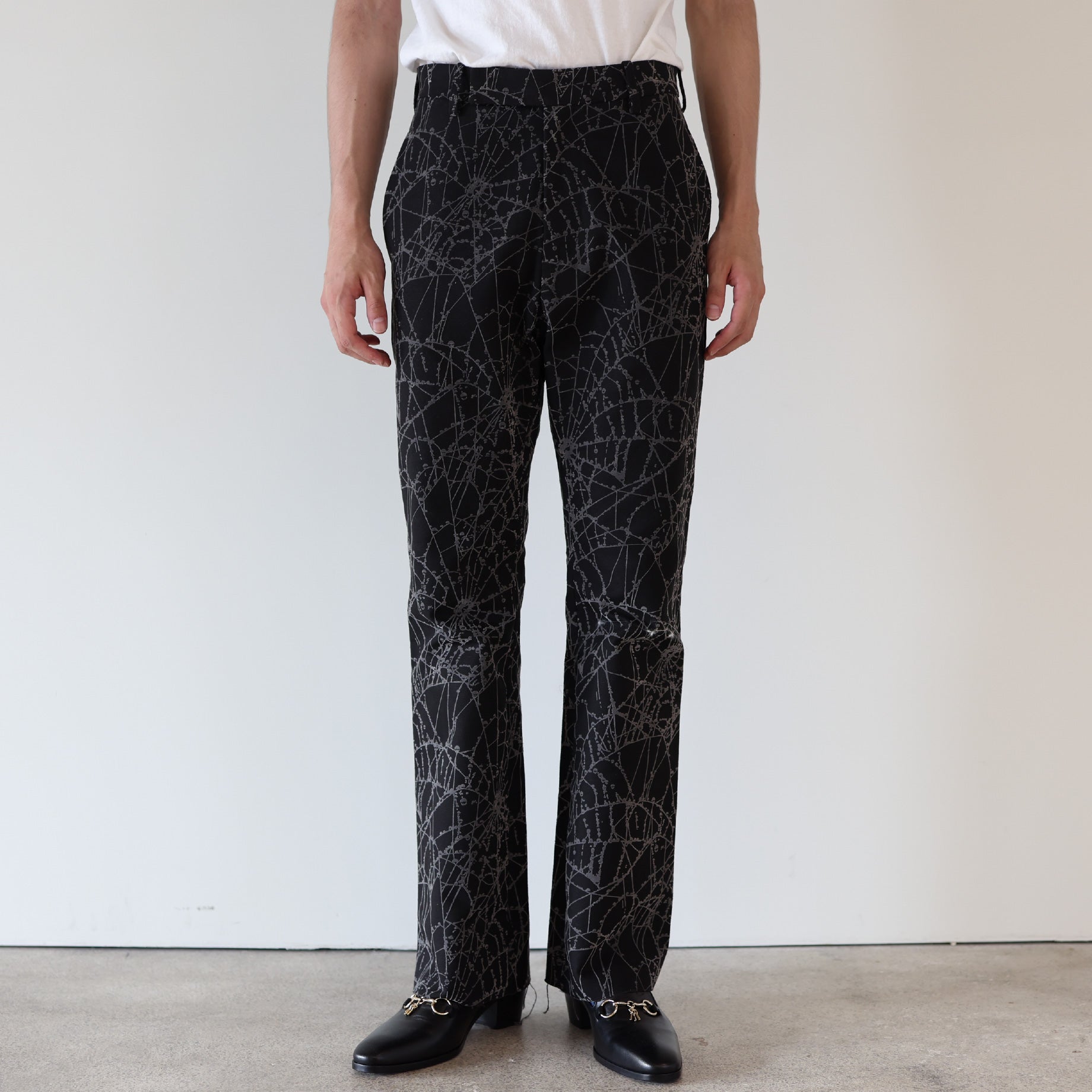 FLOCKY WEB FLARE PANTS(BLACK)