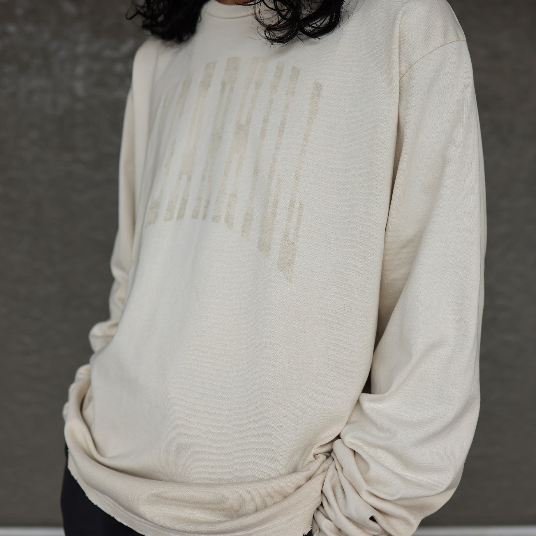 COLLEGE PRINT LONG SLEEVE T-SHIRT(AGED IVORY)