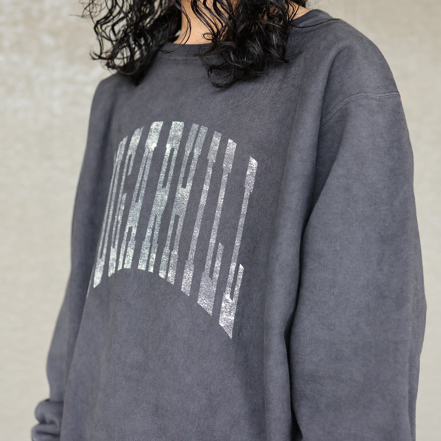 COLLEGE PRINT SWEAT SHIRT(AGED BLACK)
