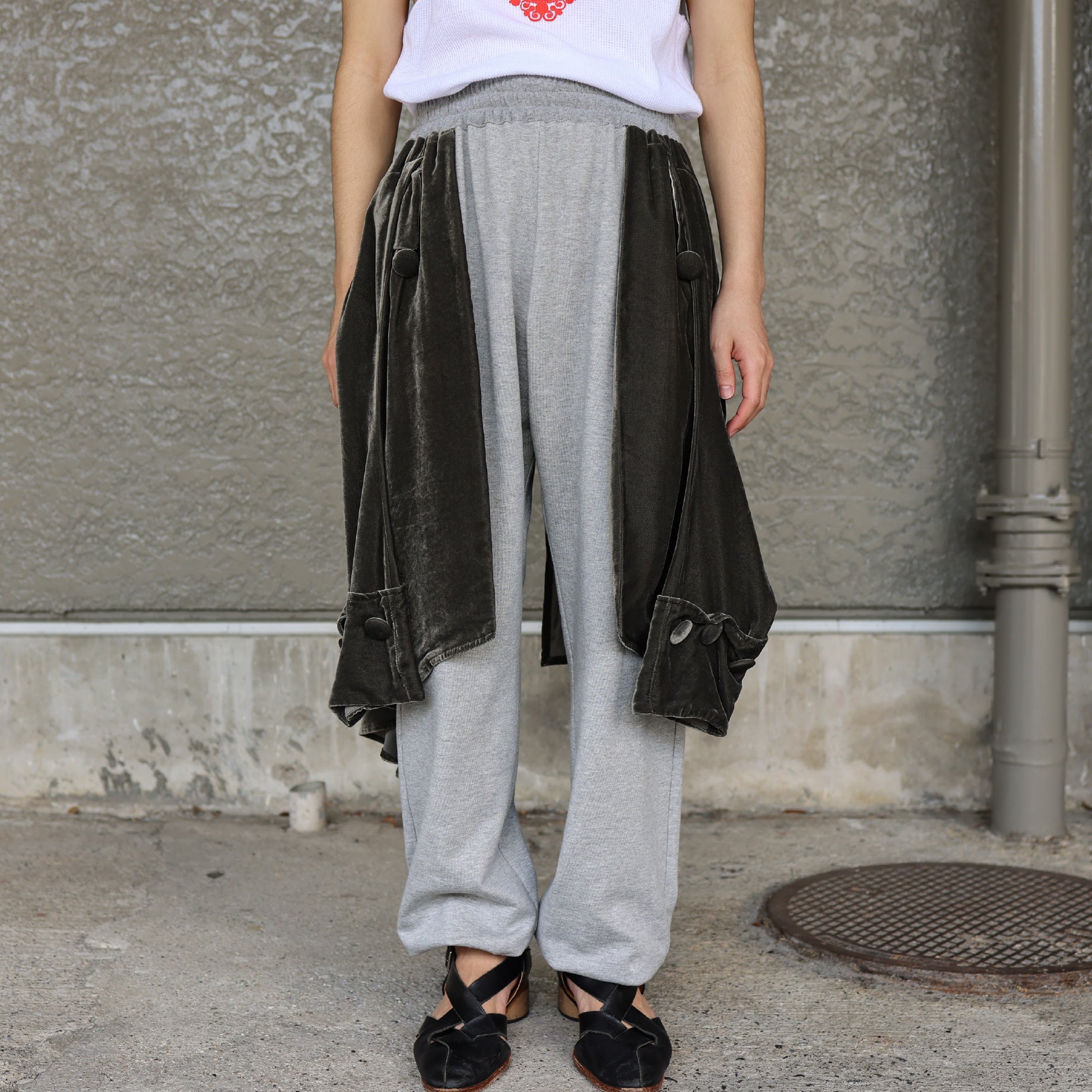 MARRIAGE SWEAT PANTS(GRAY)