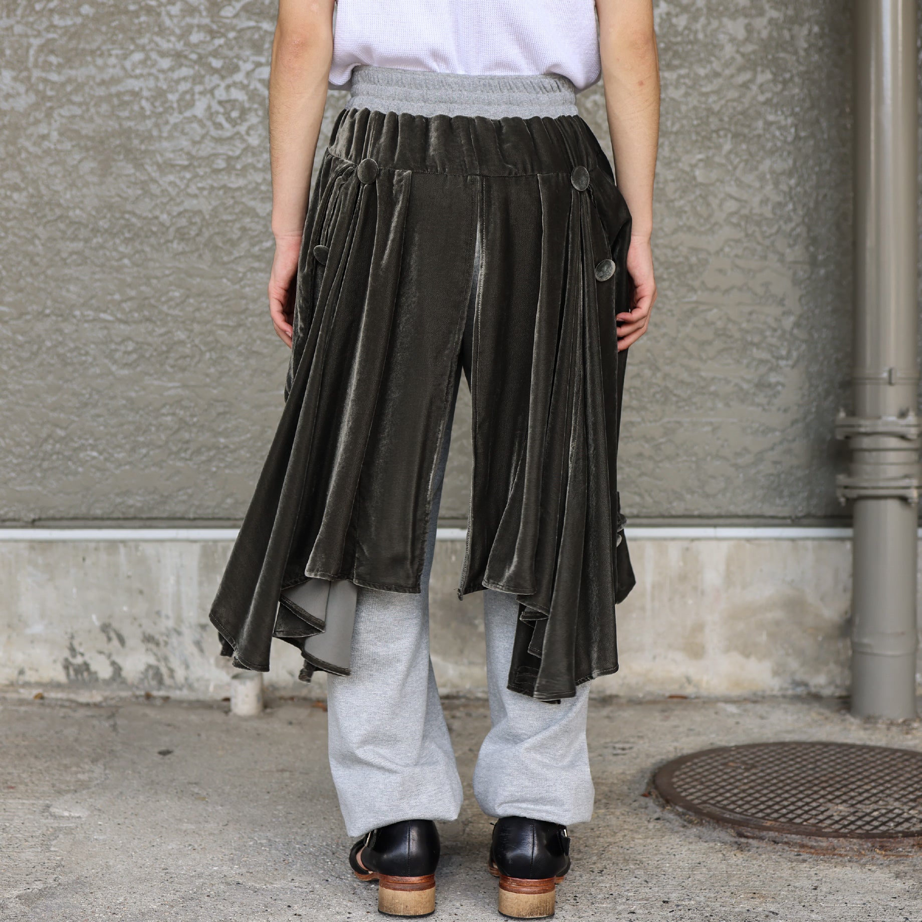 MARRIAGE SWEAT PANTS(GRAY)