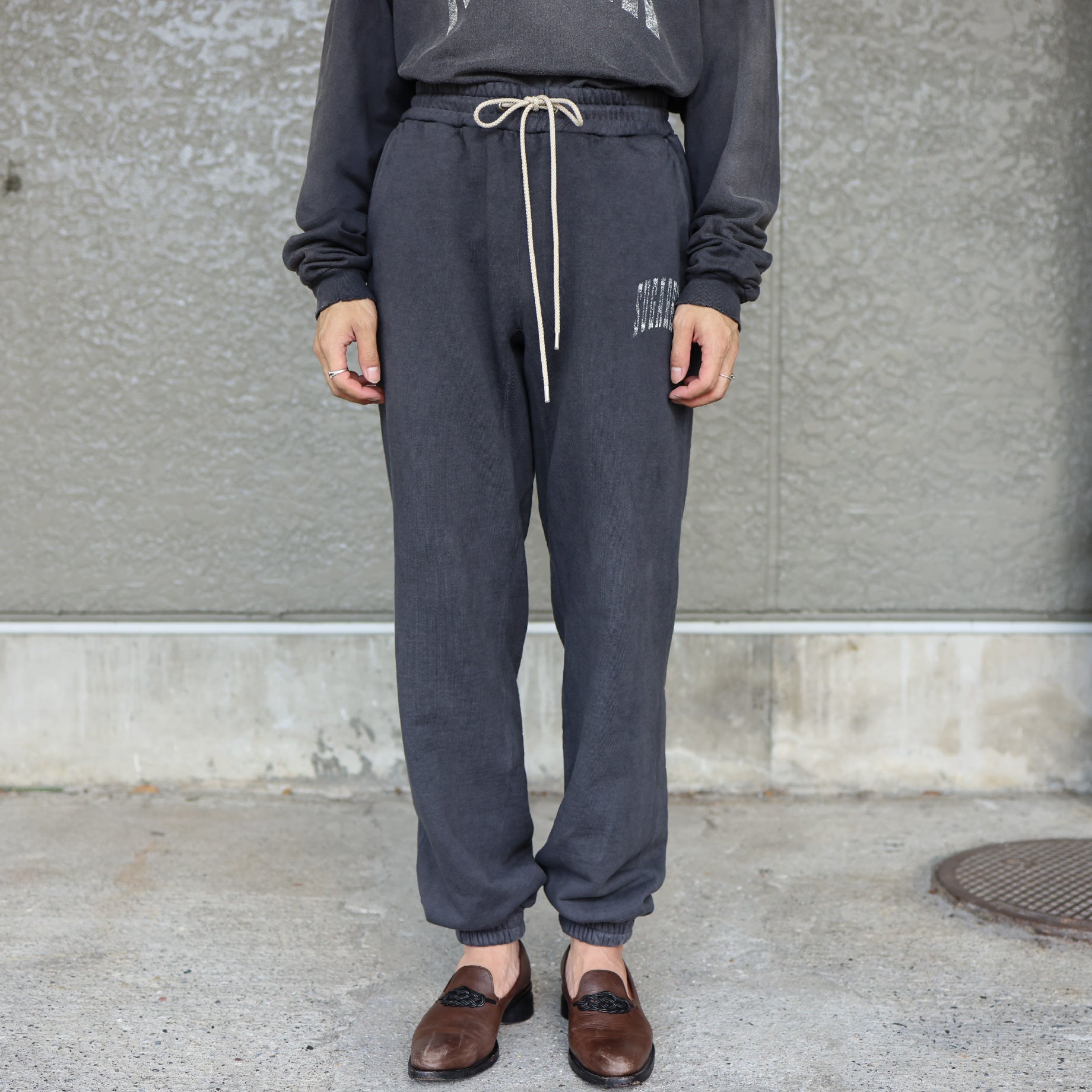 COLLEGE PRINTED SWEAT TROUSERS(AGED BLACK)