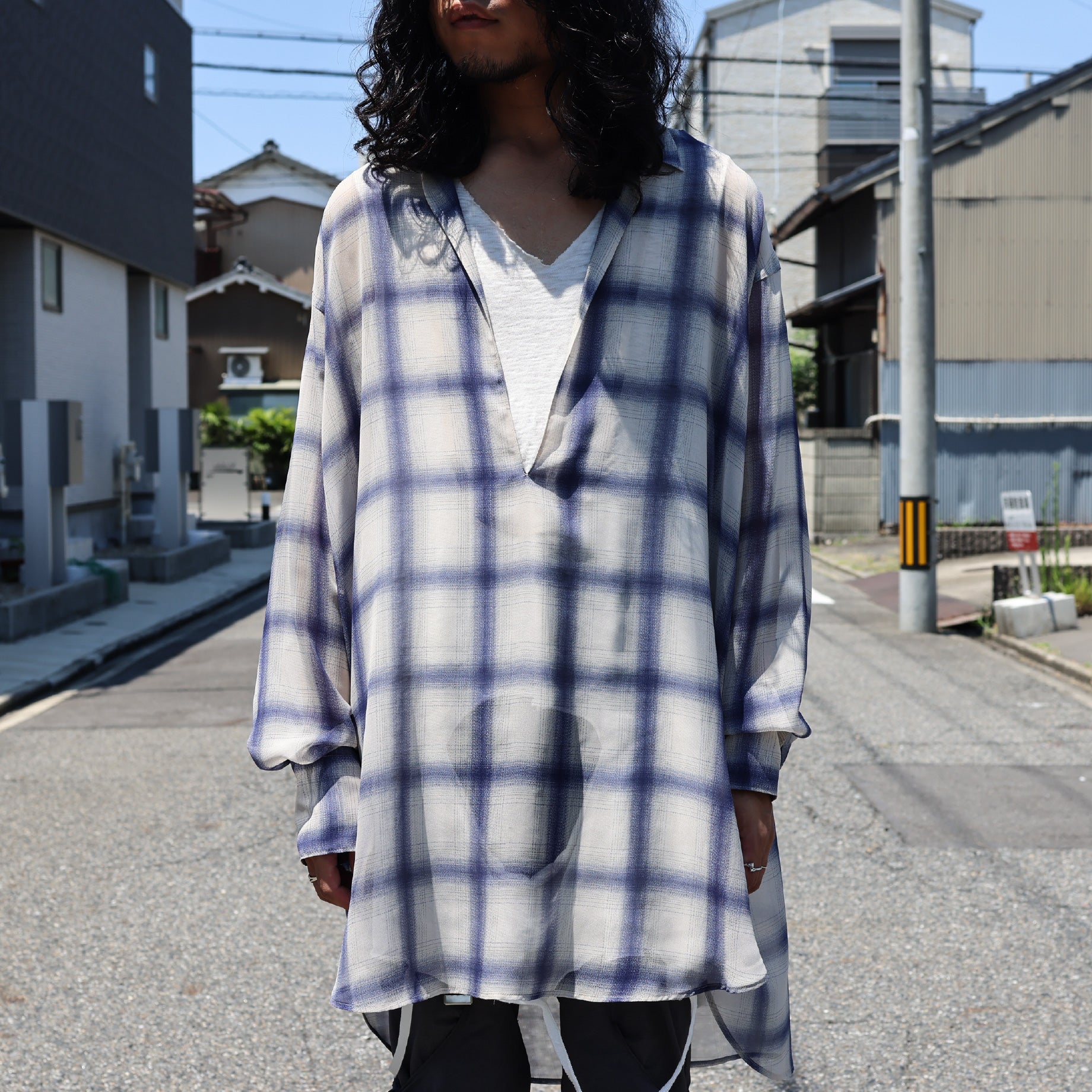 SHEER OMBRE BLOUSE(IVORY & BLUE)