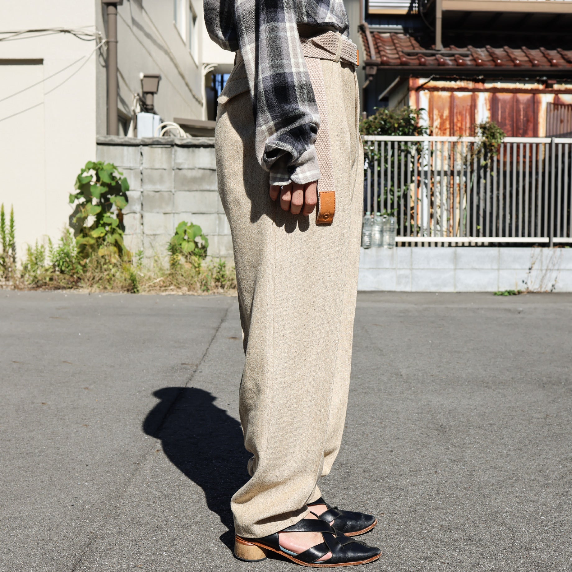 WOOL SLACKS (BEIGE)