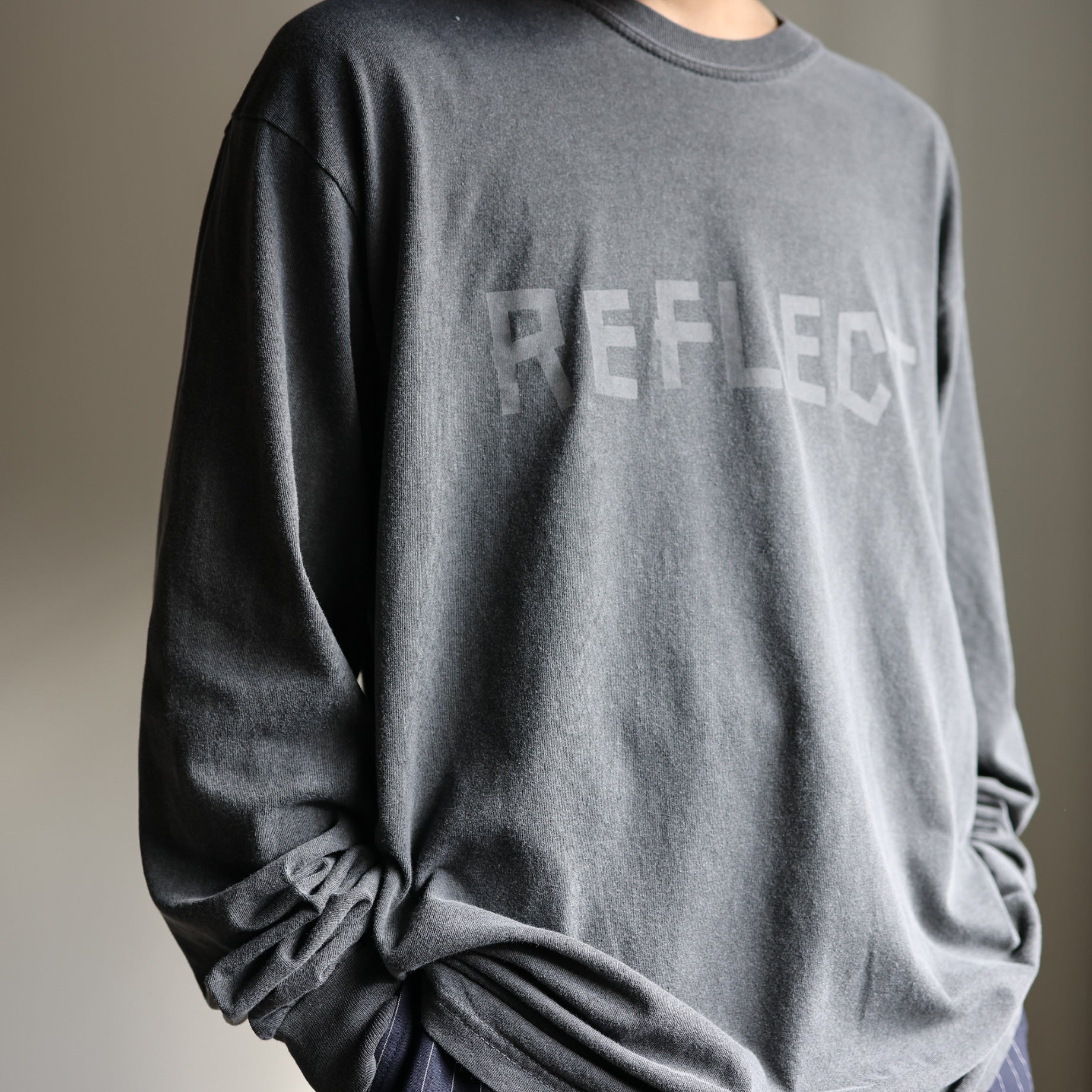 REFLECT #02 LS TEE(BLACK)