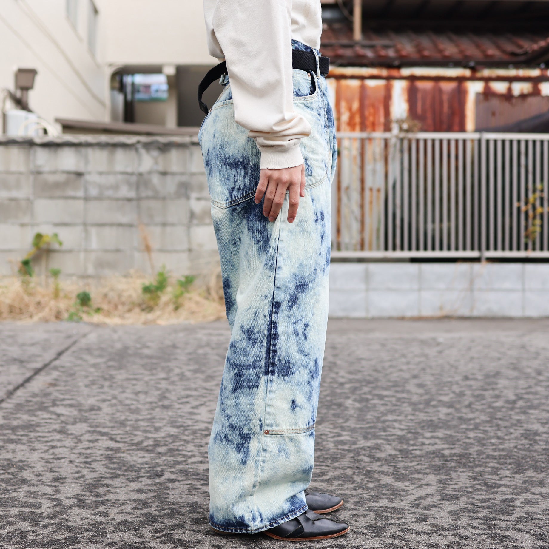 RANDOM BLEACH DOUBLE KNEE DENIM PANTS(FADED INDIGO)