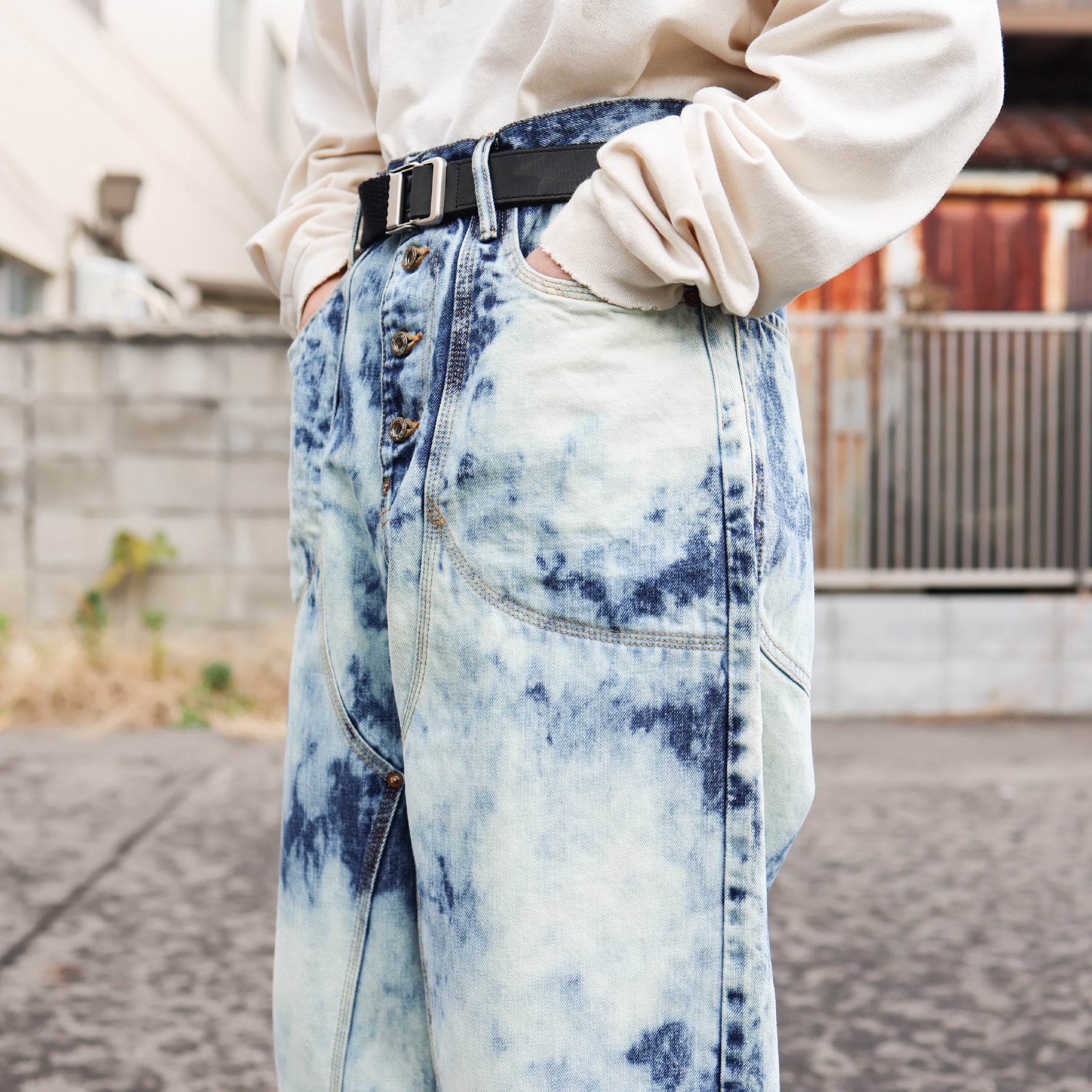 RANDOM BLEACH DOUBLE KNEE DENIM PANTS(FADED INDIGO)