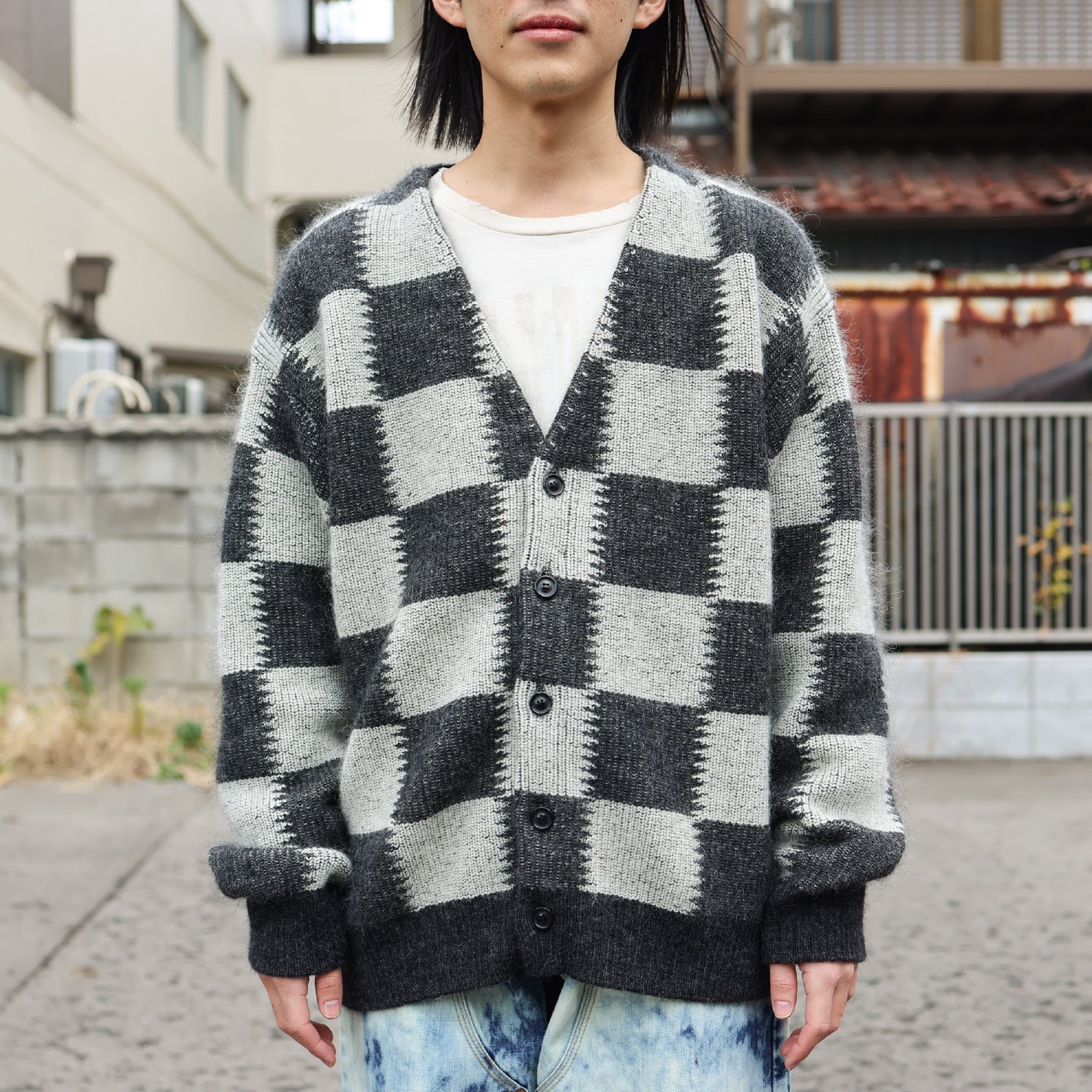 CHECKERED FLAG CARDIGAN (GRAY)