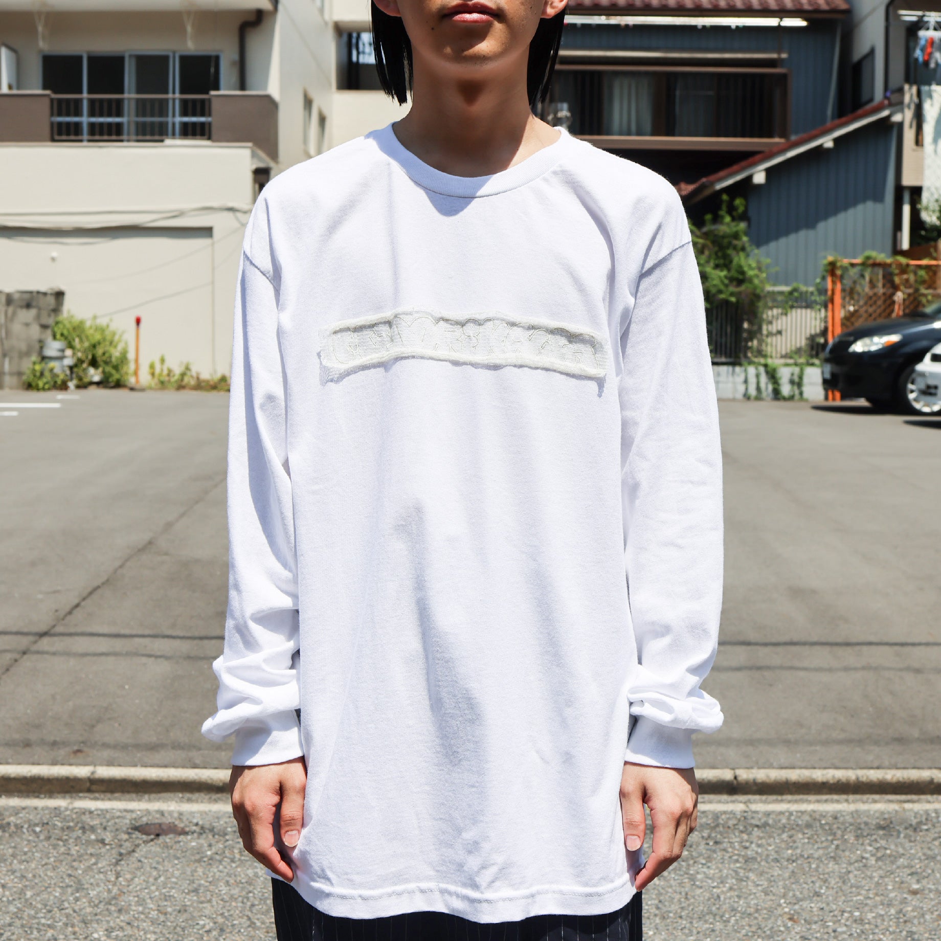 EMBROIDERY L/S TEE(WHITE×IVORY)