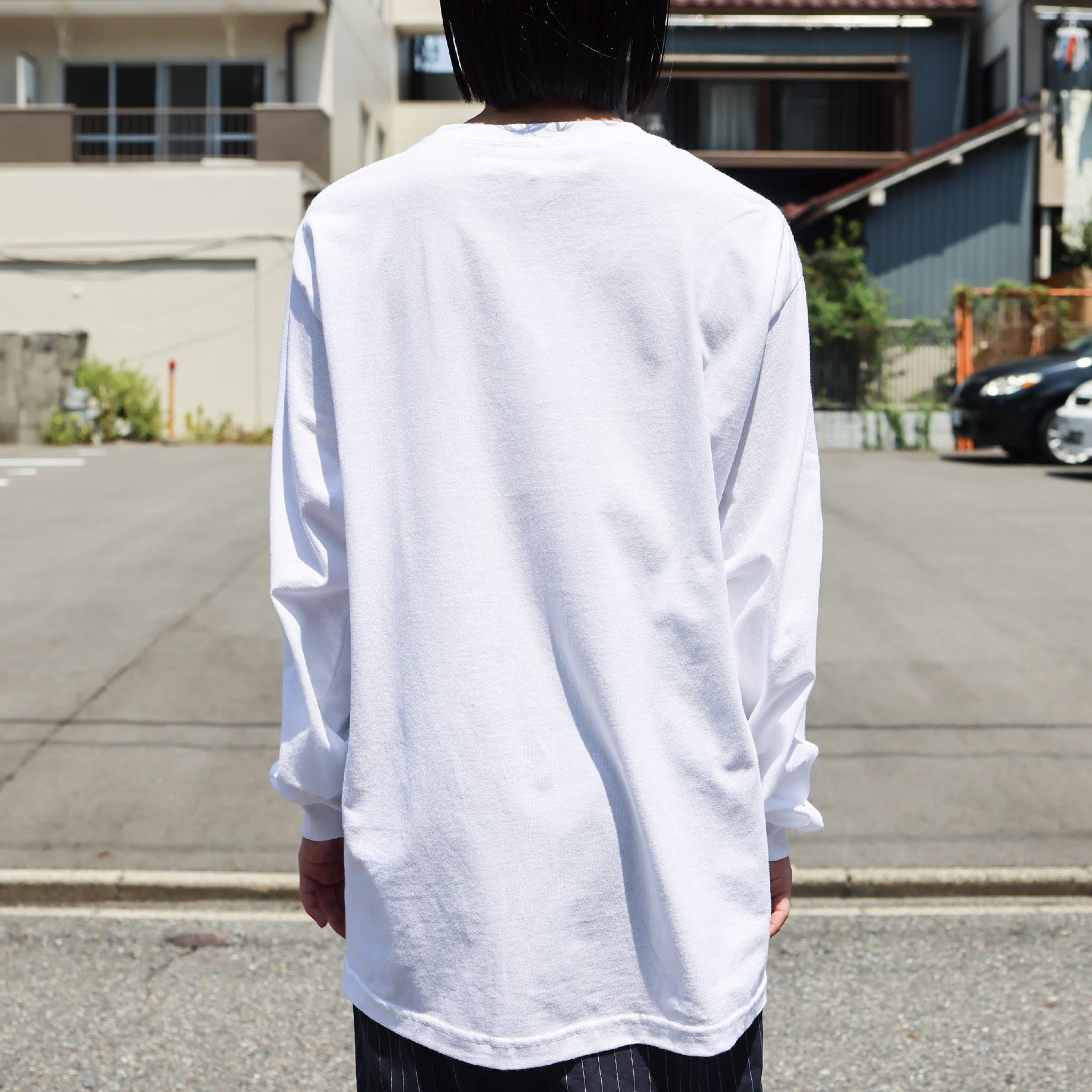 EMBROIDERY L/S TEE(WHITE×IVORY)