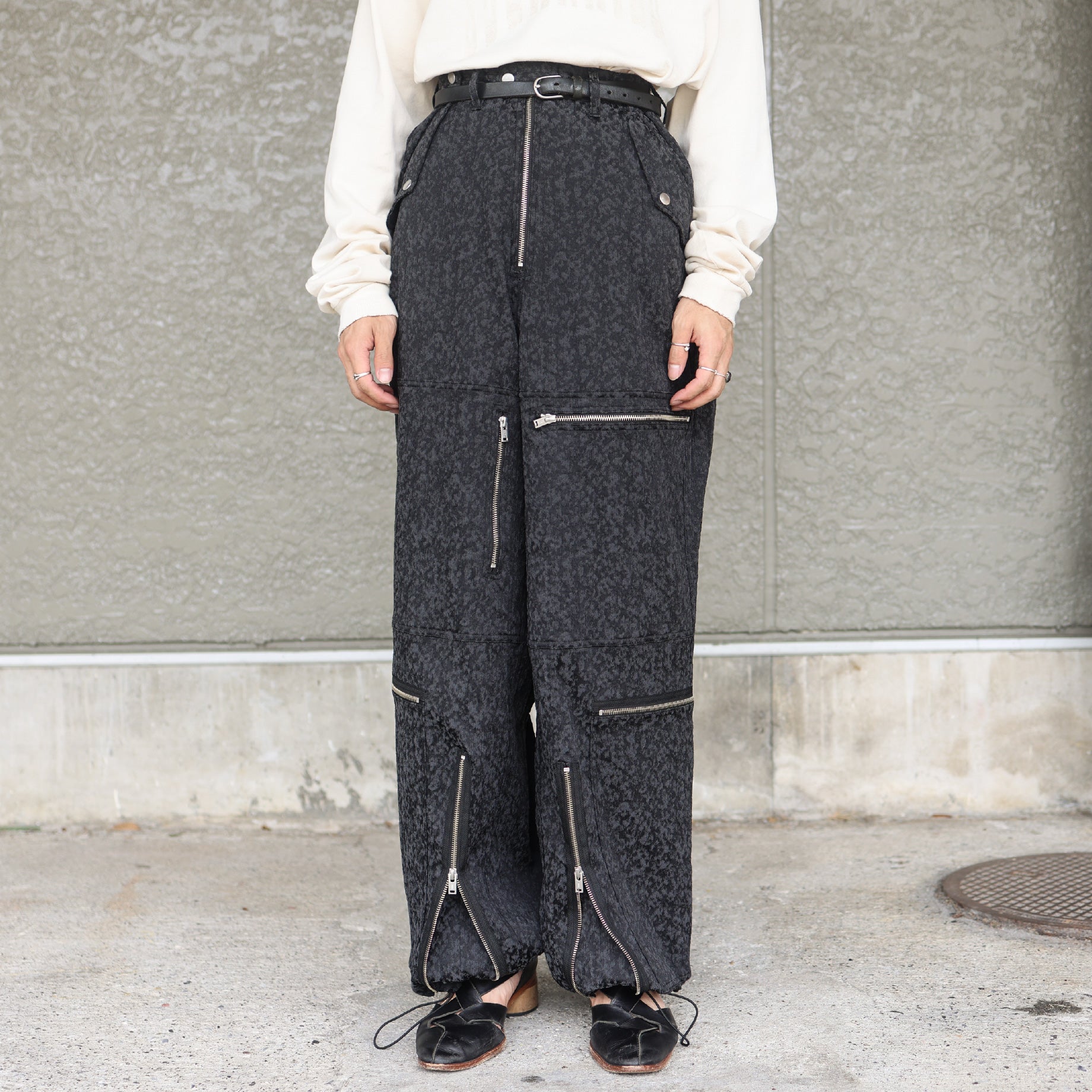 URETHANE JACQUARD PARASHUTE TROUSERS(BLACK)