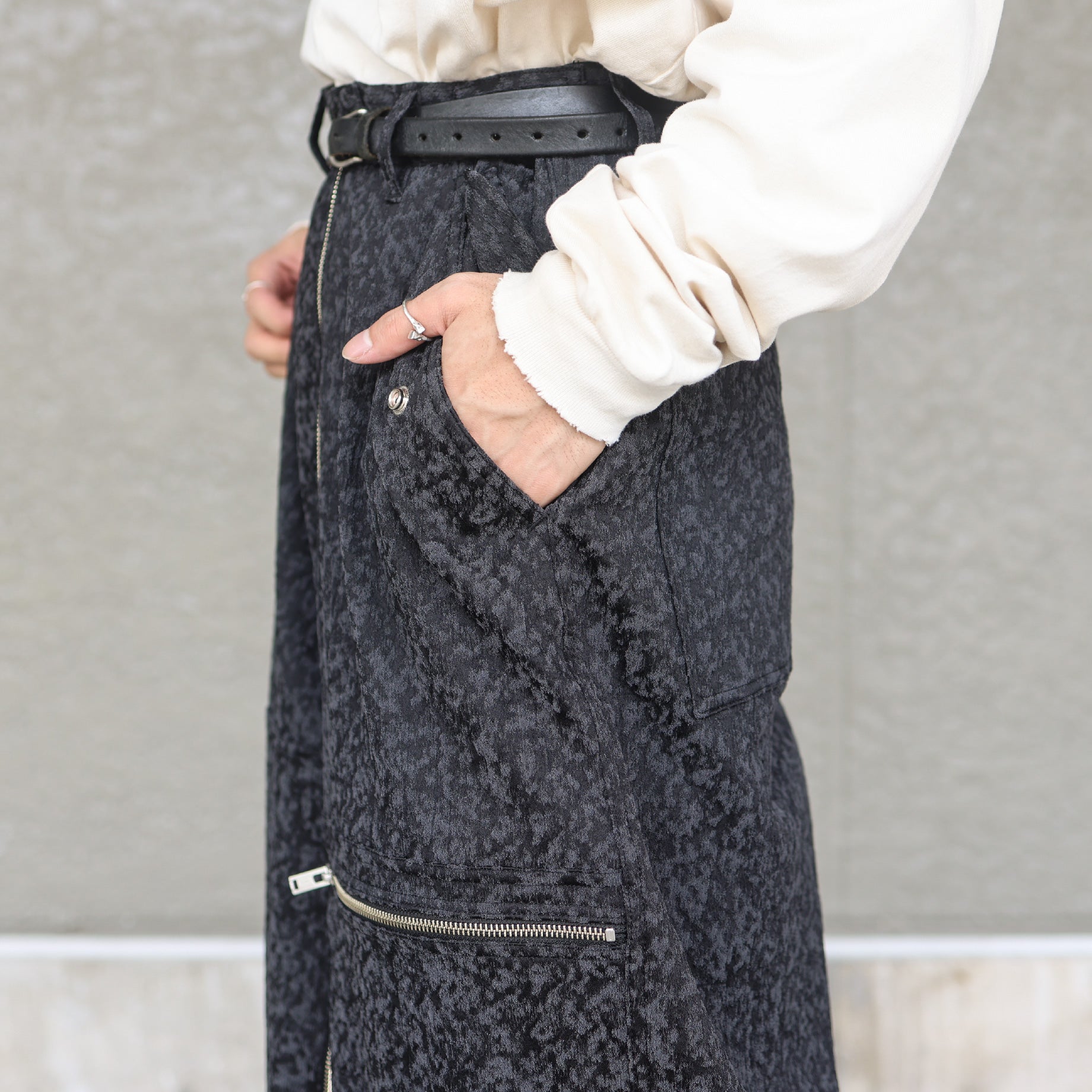 URETHANE JACQUARD PARASHUTE TROUSERS(BLACK)