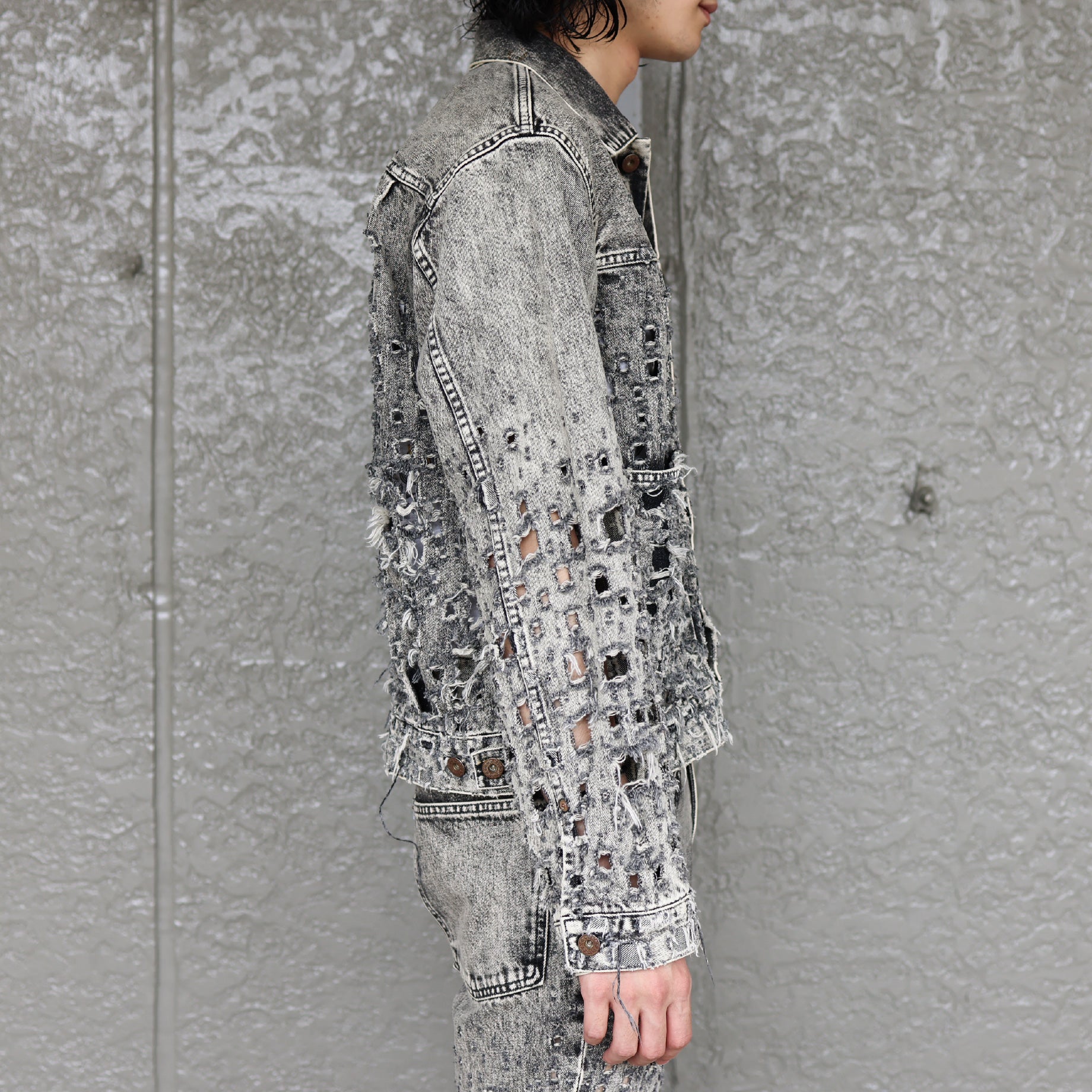 CRASHED BLACK MODERN DENIM JACKET(FADED BLACK)