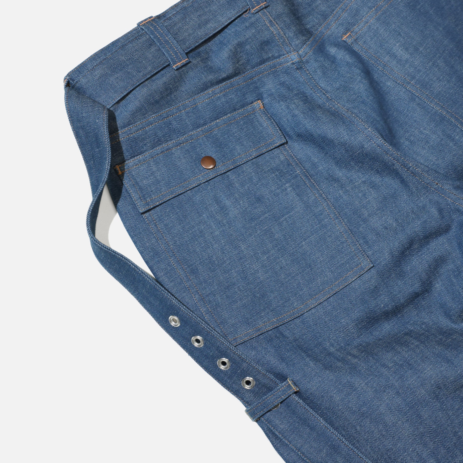 ASYMMETRY DESIGN WIDE BOOT CUT PANTS（INDIGO DENIM）