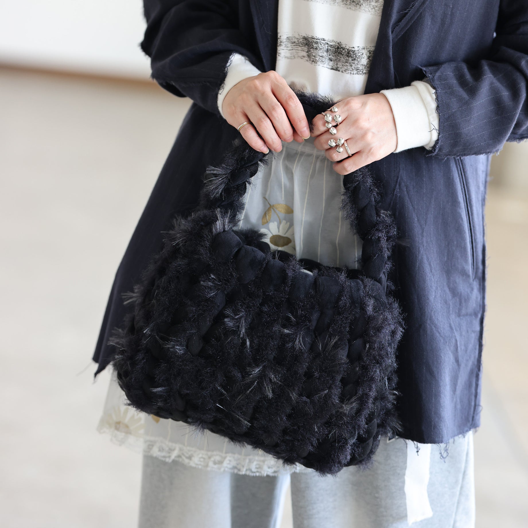 MOKE BAG - L （BLACK）