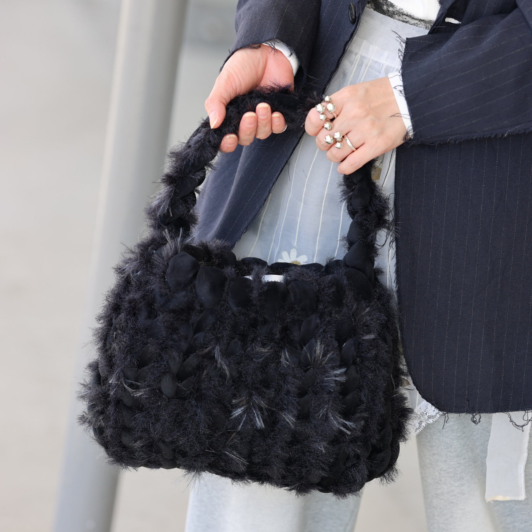 MOKE BAG - L （BLACK）
