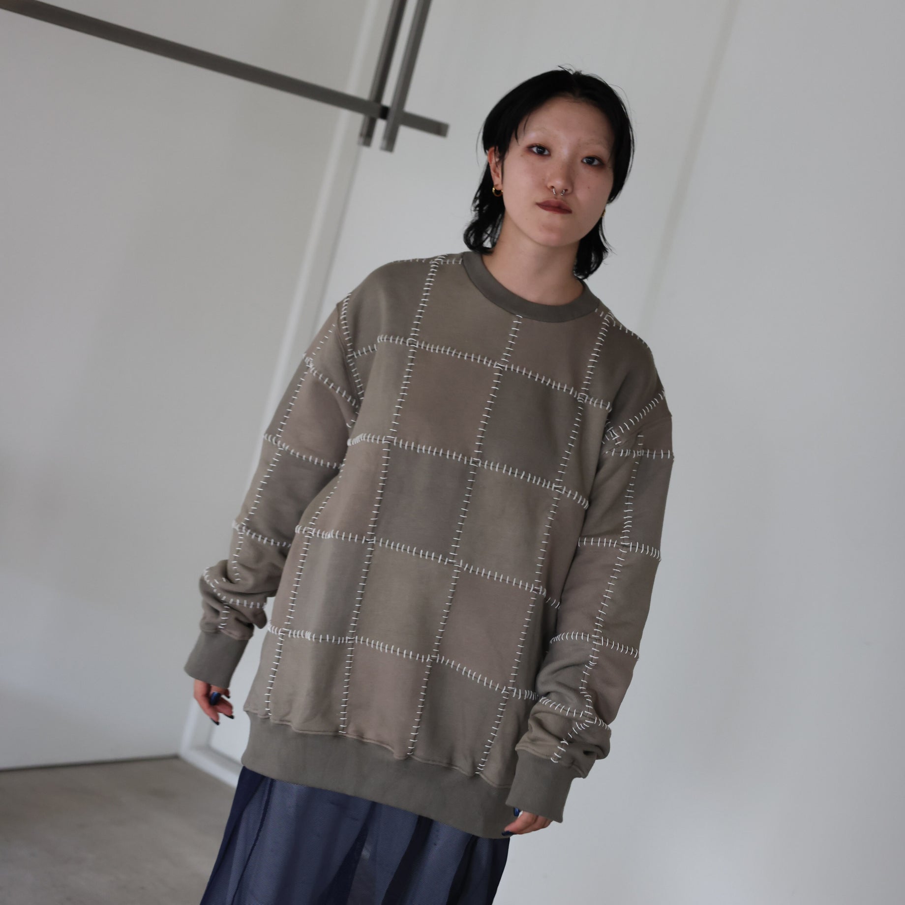 ARTISAN PATCH SWEATSHIRT（BROWN）
