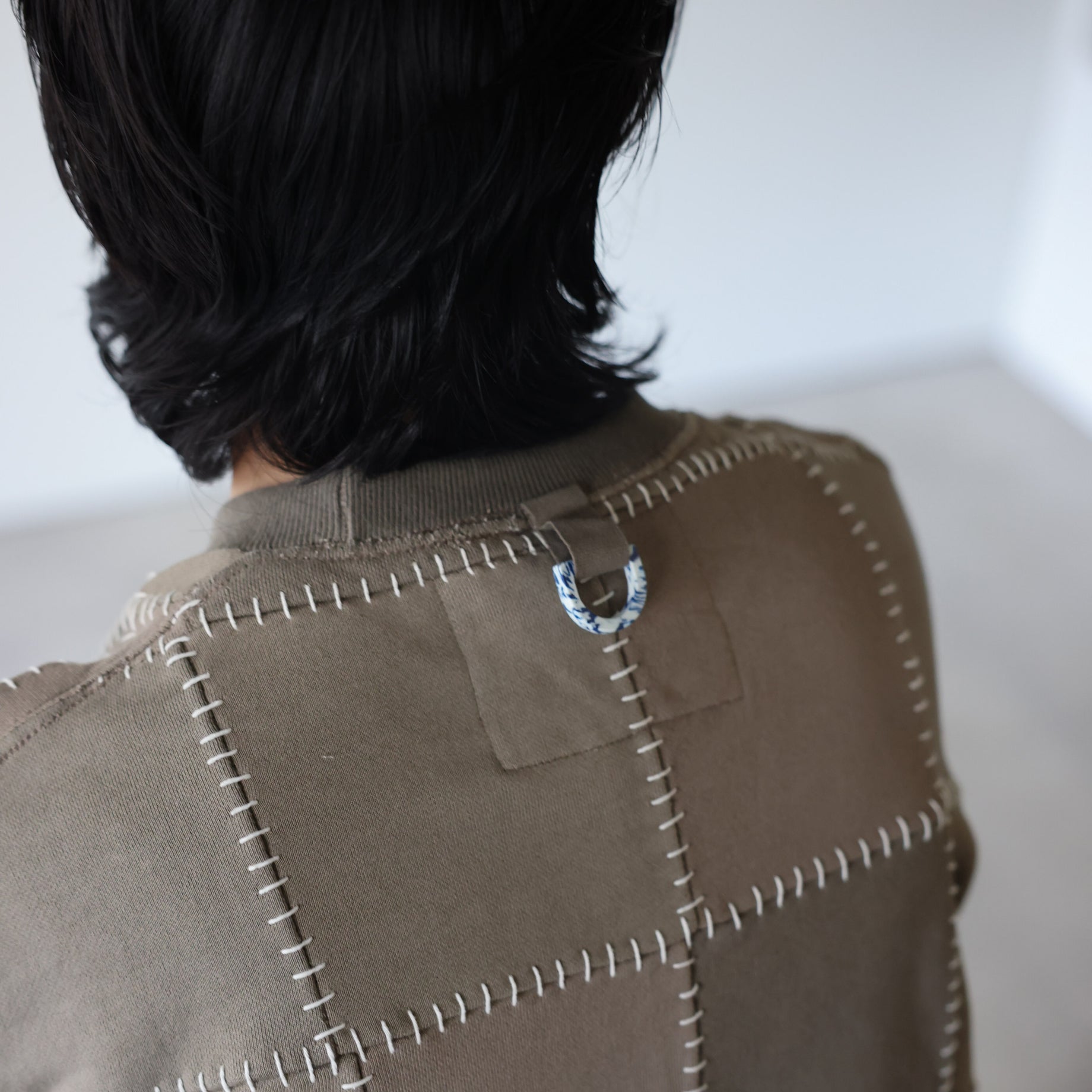 ARTISAN PATCH SWEATSHIRT（BROWN）
