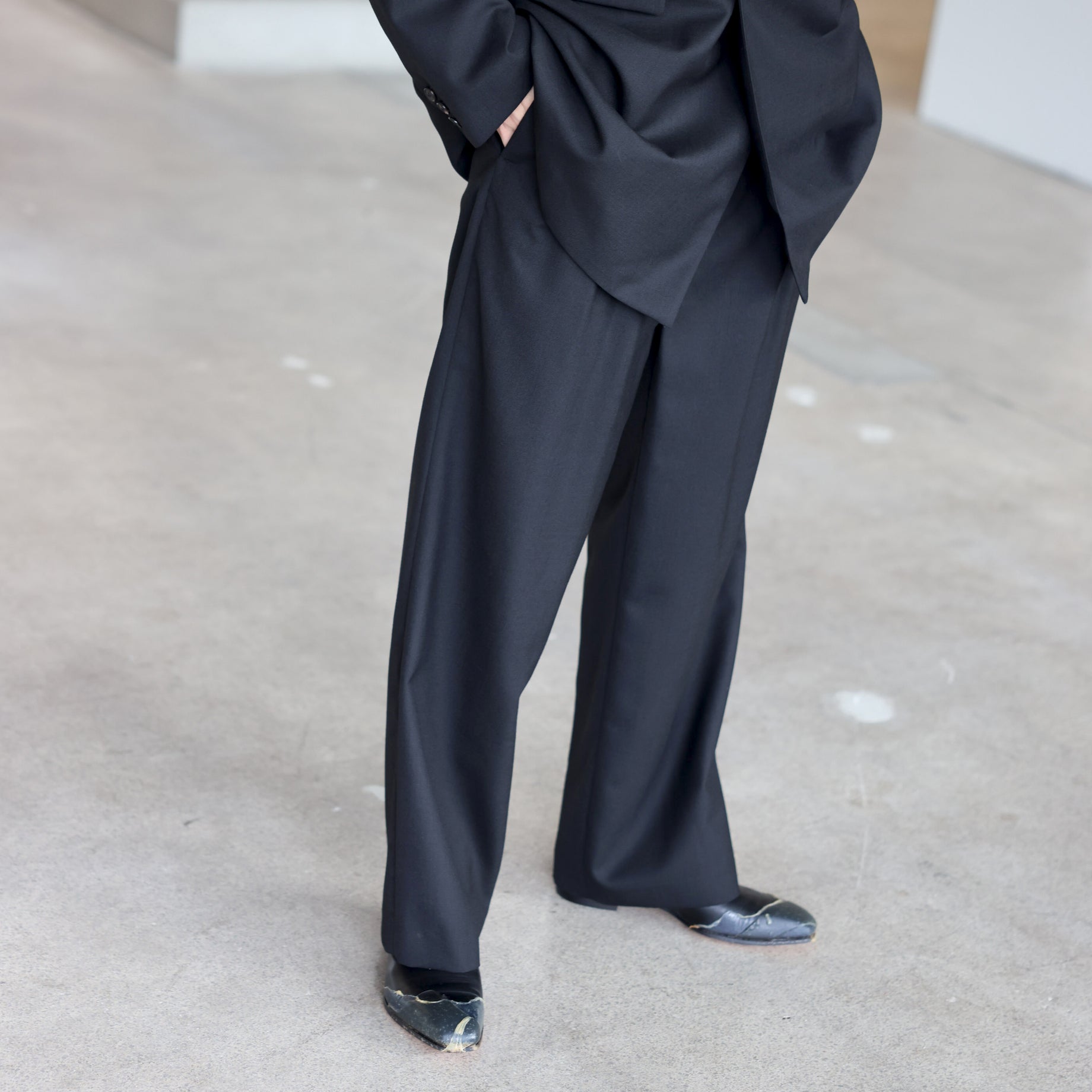 WOOL MAD CLOTH - 2 TUCK PANTS （BLACK）