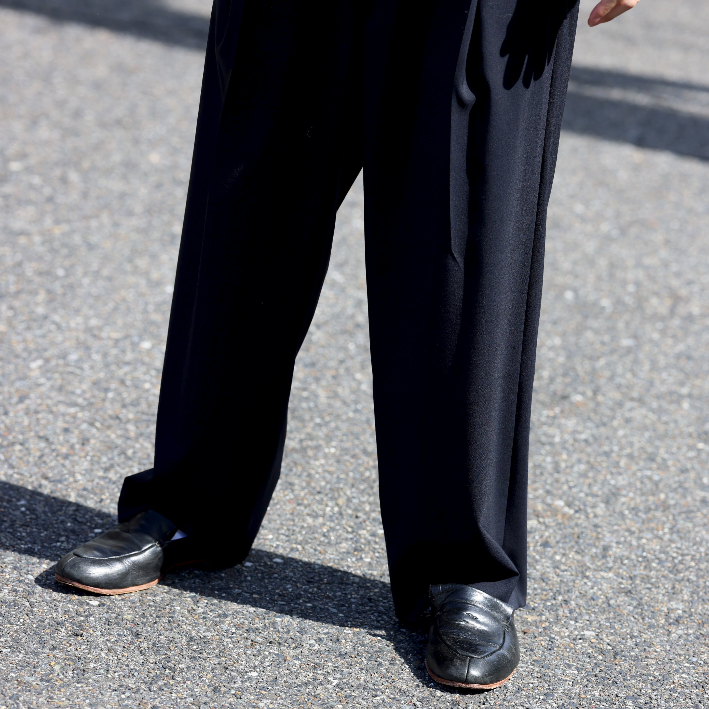 【URU/ウル】WOOL TROPICAL 1 TUCK PANTS URU / 1 TUCK PANTS-URUの通販EQUAL