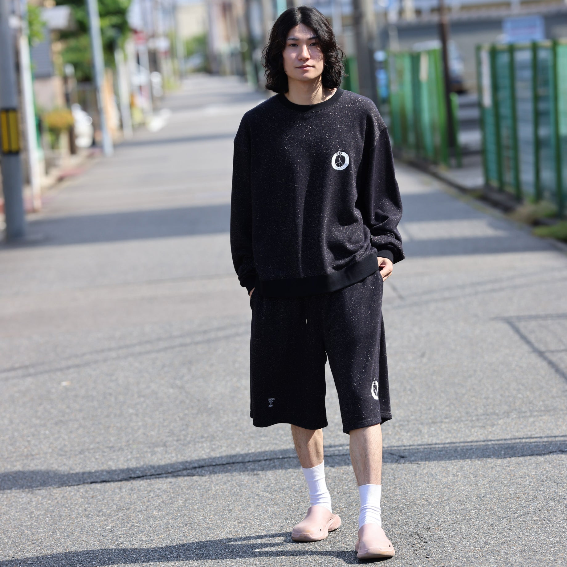 "PEACE" #01 GLITTER SWEAT SHORTS （BLACK）