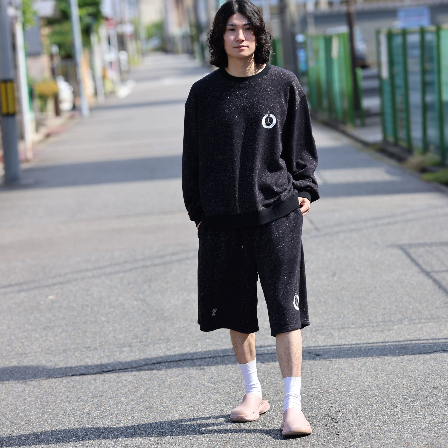 "PEACE" #01 GLITTER CN SWEAT （BLACK）