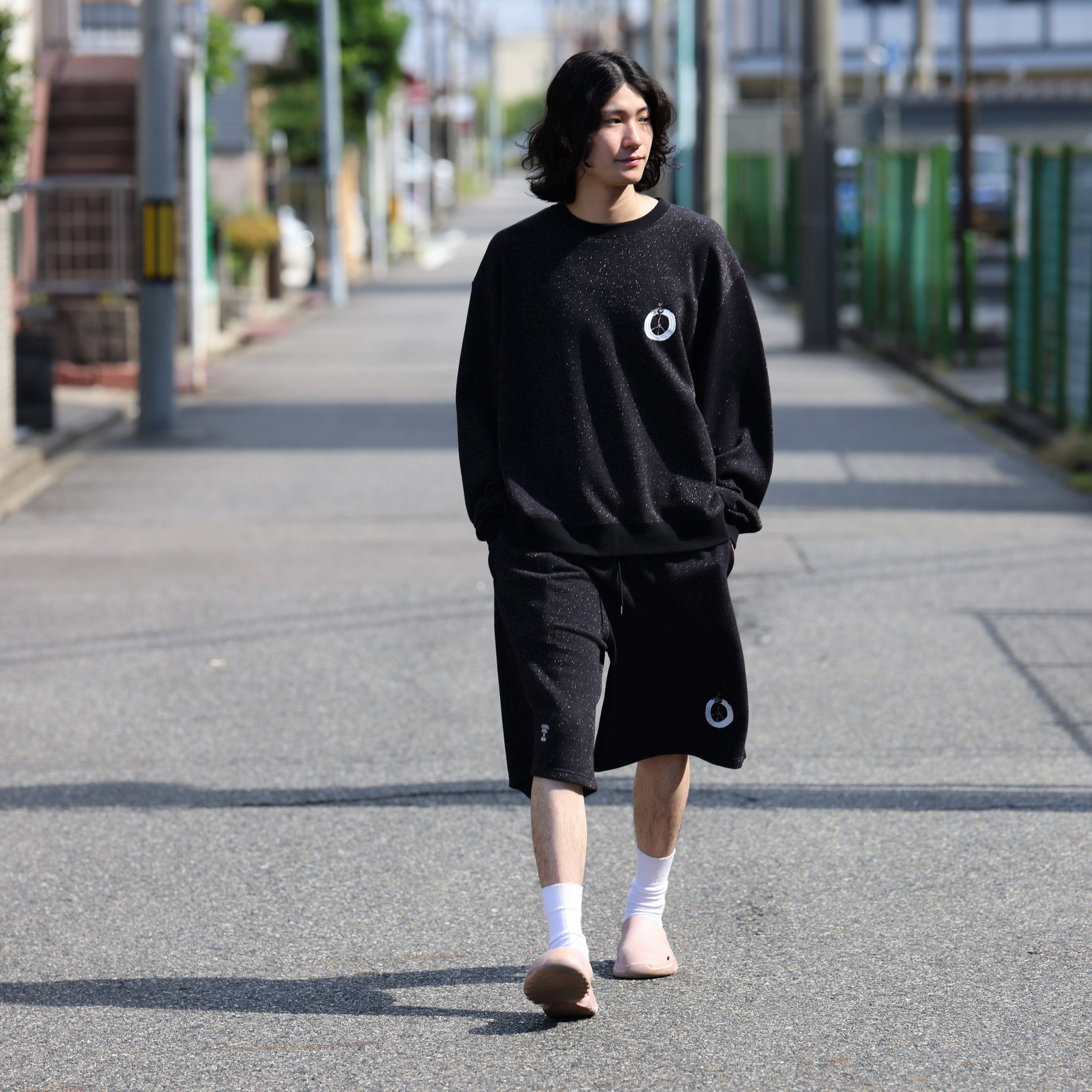 "PEACE" #01 GLITTER SWEAT SHORTS （BLACK）