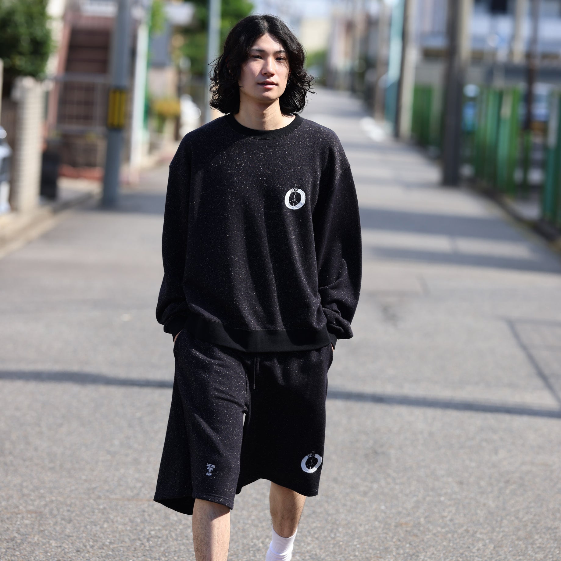 "PEACE" #01 GLITTER CN SWEAT （BLACK）