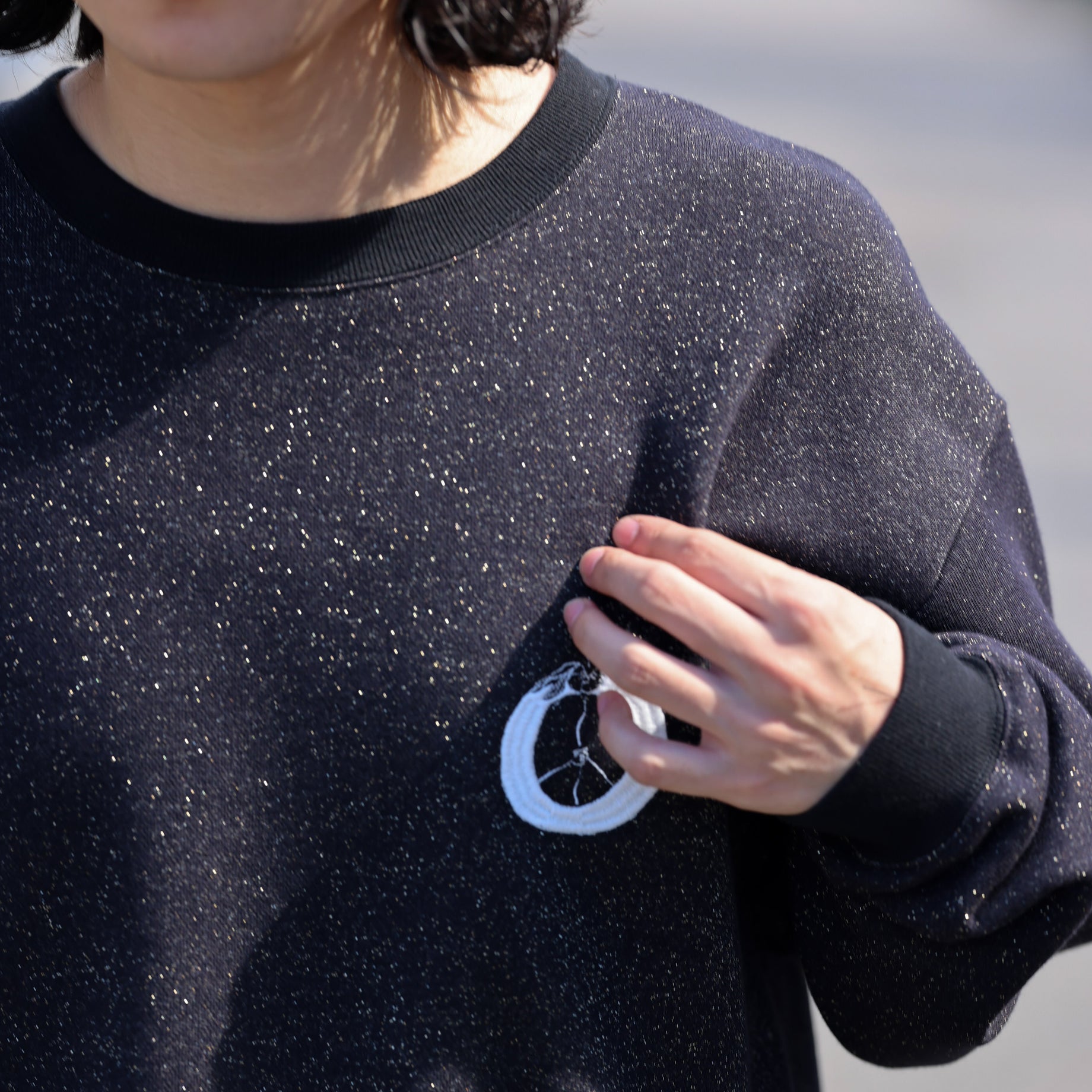 "PEACE" #01 GLITTER CN SWEAT （BLACK）
