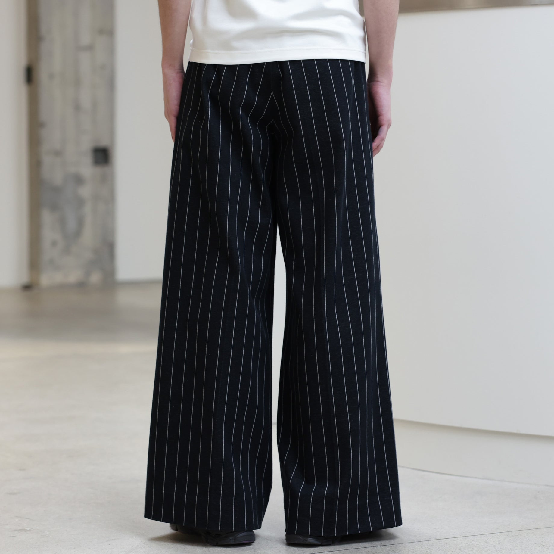 CLASSIC EASY TROUSERS（BLACK）