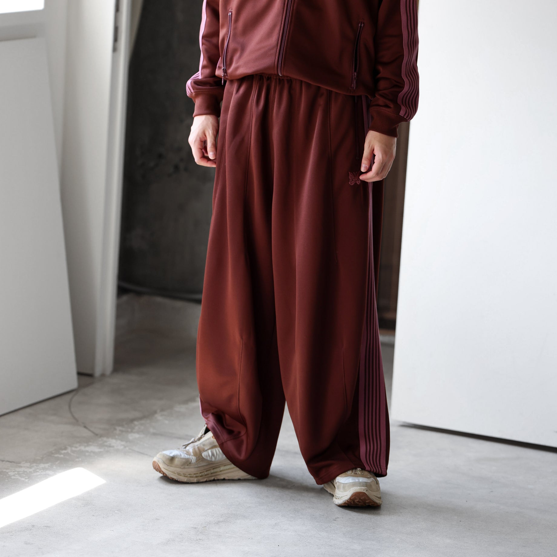 H.D. TRACK PANT - POLY SMOOTH （BROWN）