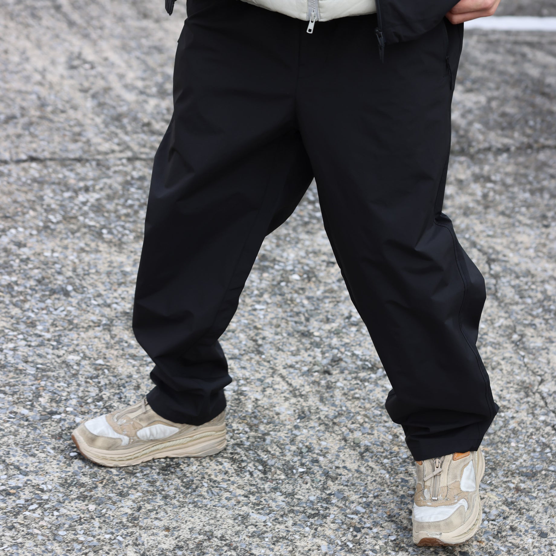 NYLON PANTS（BLACK）