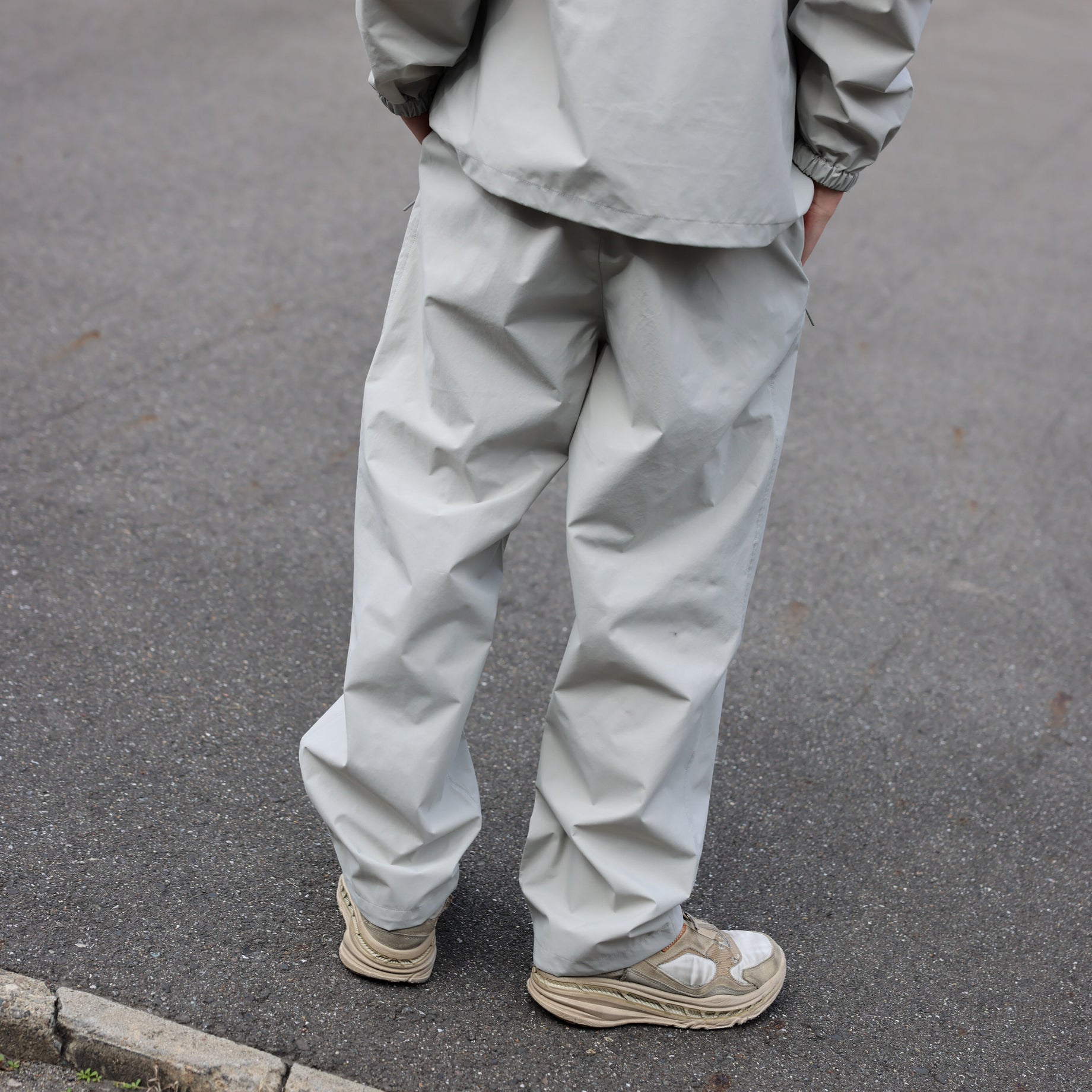 NYLON PANTS（LT.GRAY）