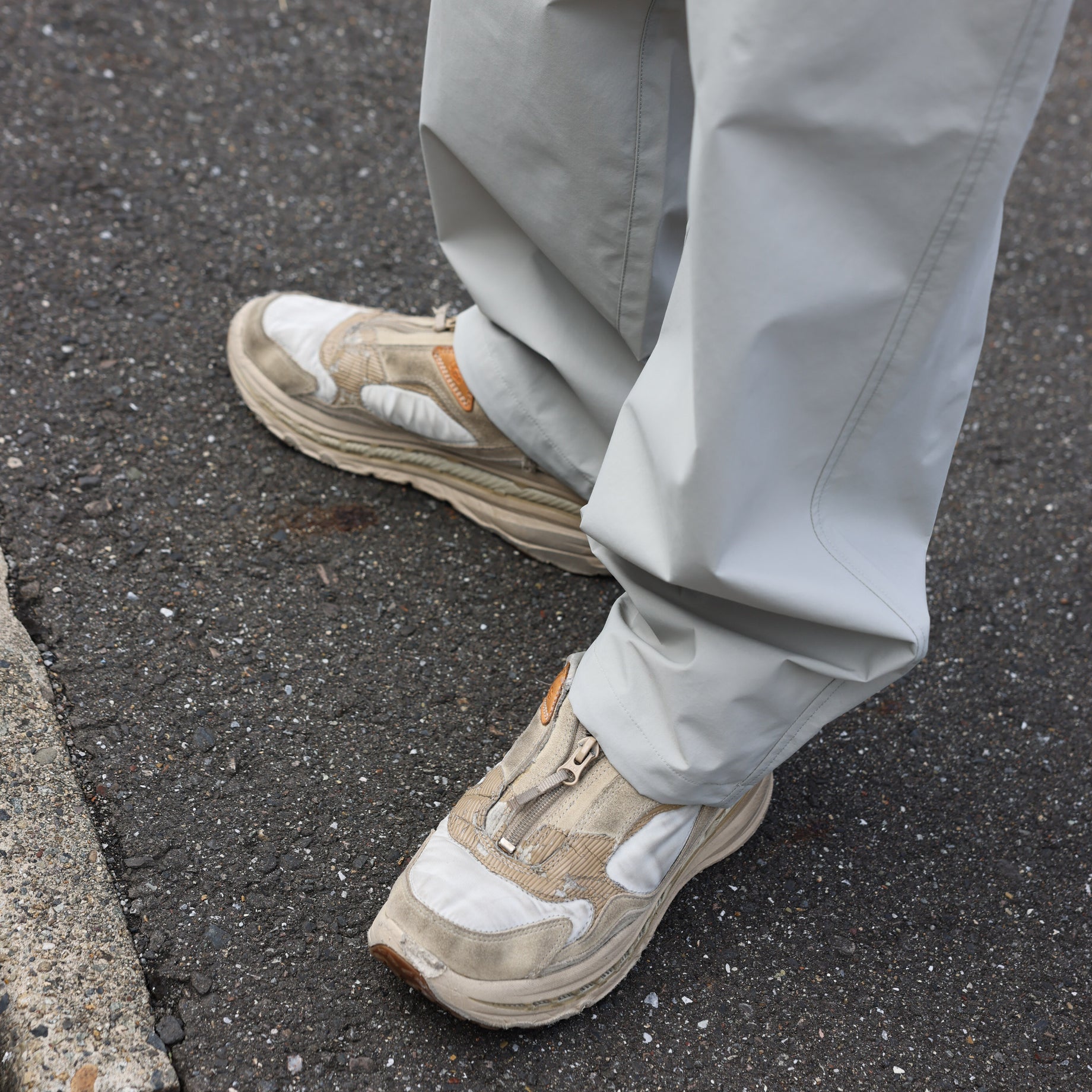 NYLON PANTS（LT.GRAY）