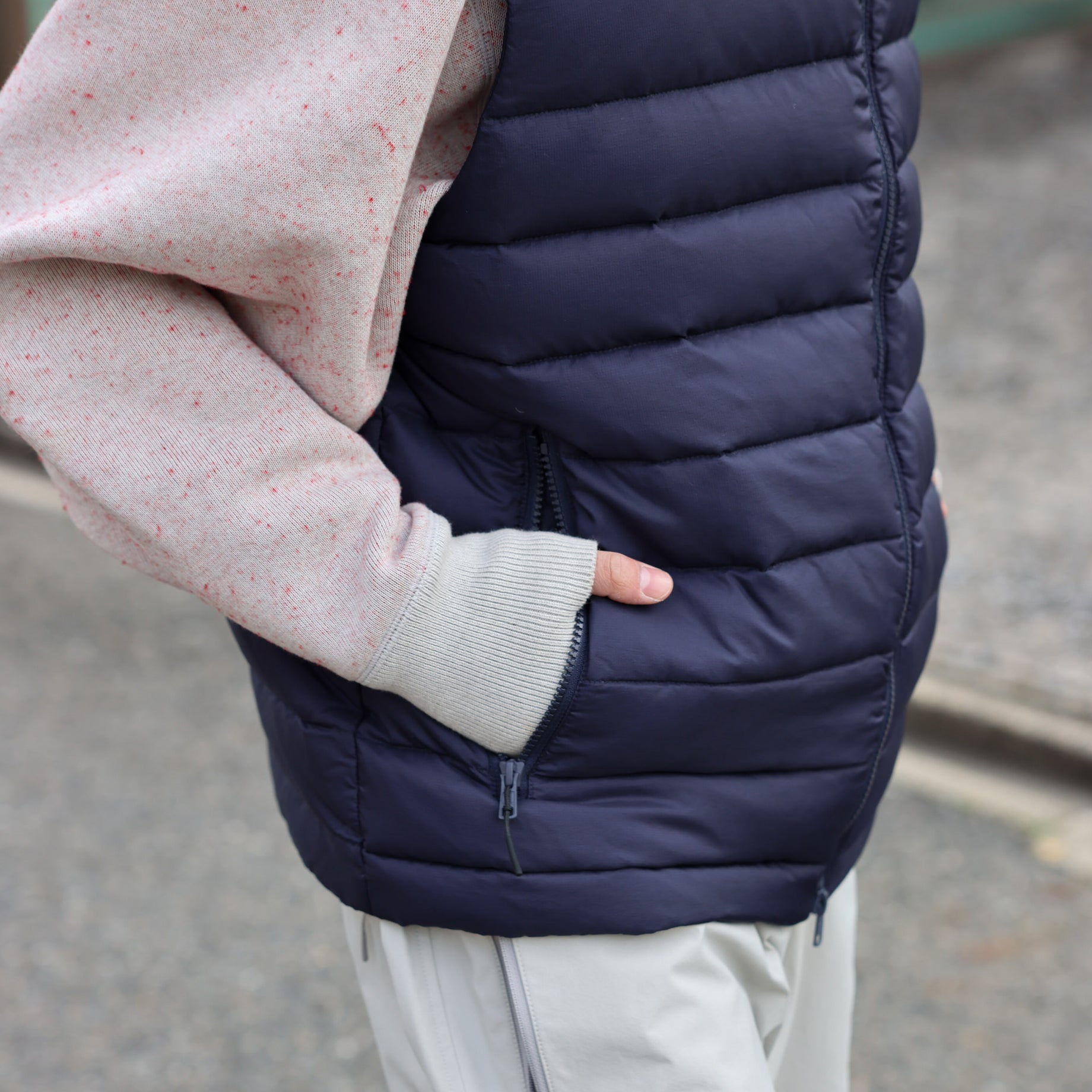 MIDDLE DOWN VEST（NAVY）
