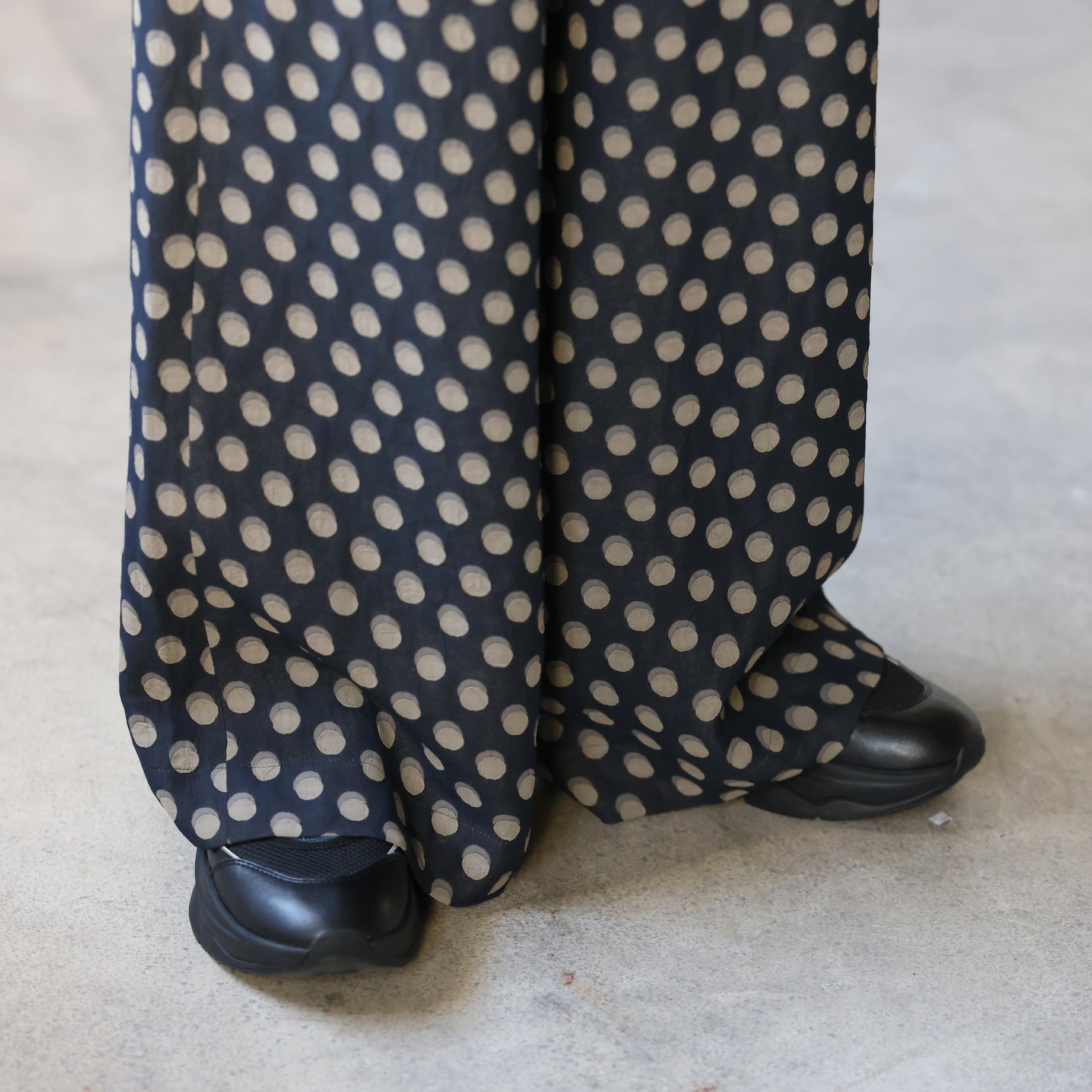 STRING BUGGY PANT - POLKA DOT JACQUARD（NAVY）