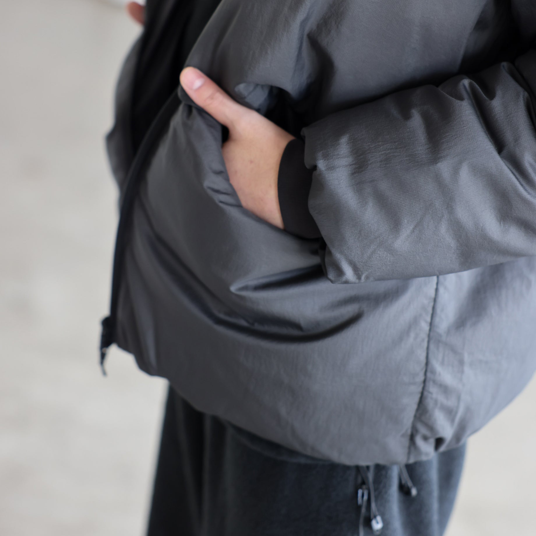 LIGHT DOWN JACKET（D.CHARCOAL）