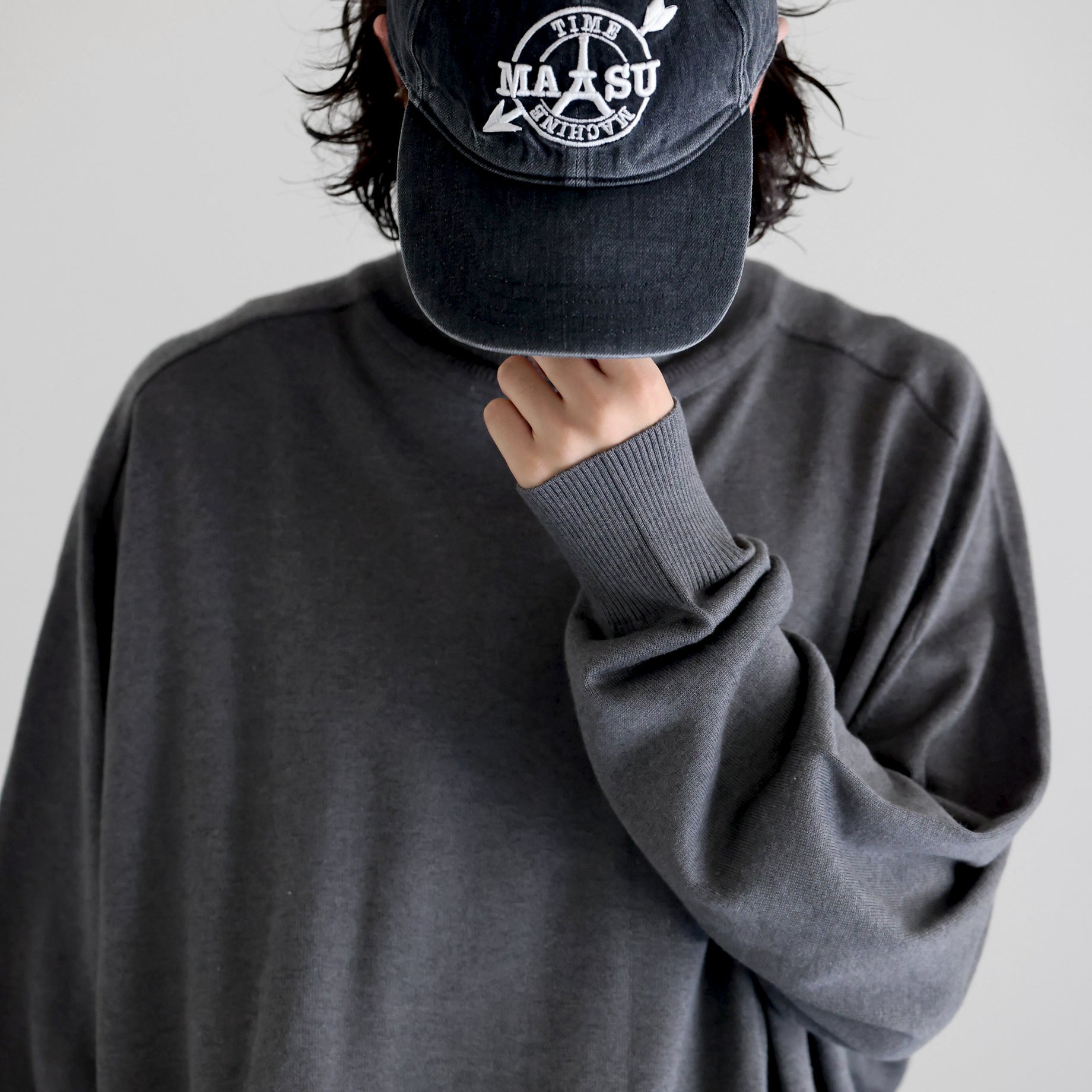 TURTLE NECK KNIT （D.GRAY）