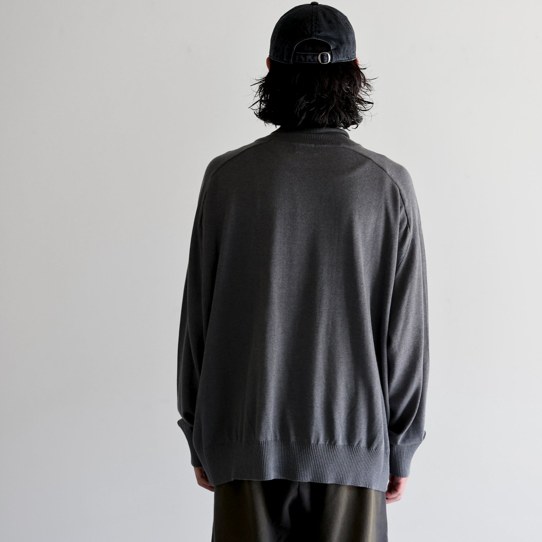 TURTLE NECK KNIT （D.GRAY）