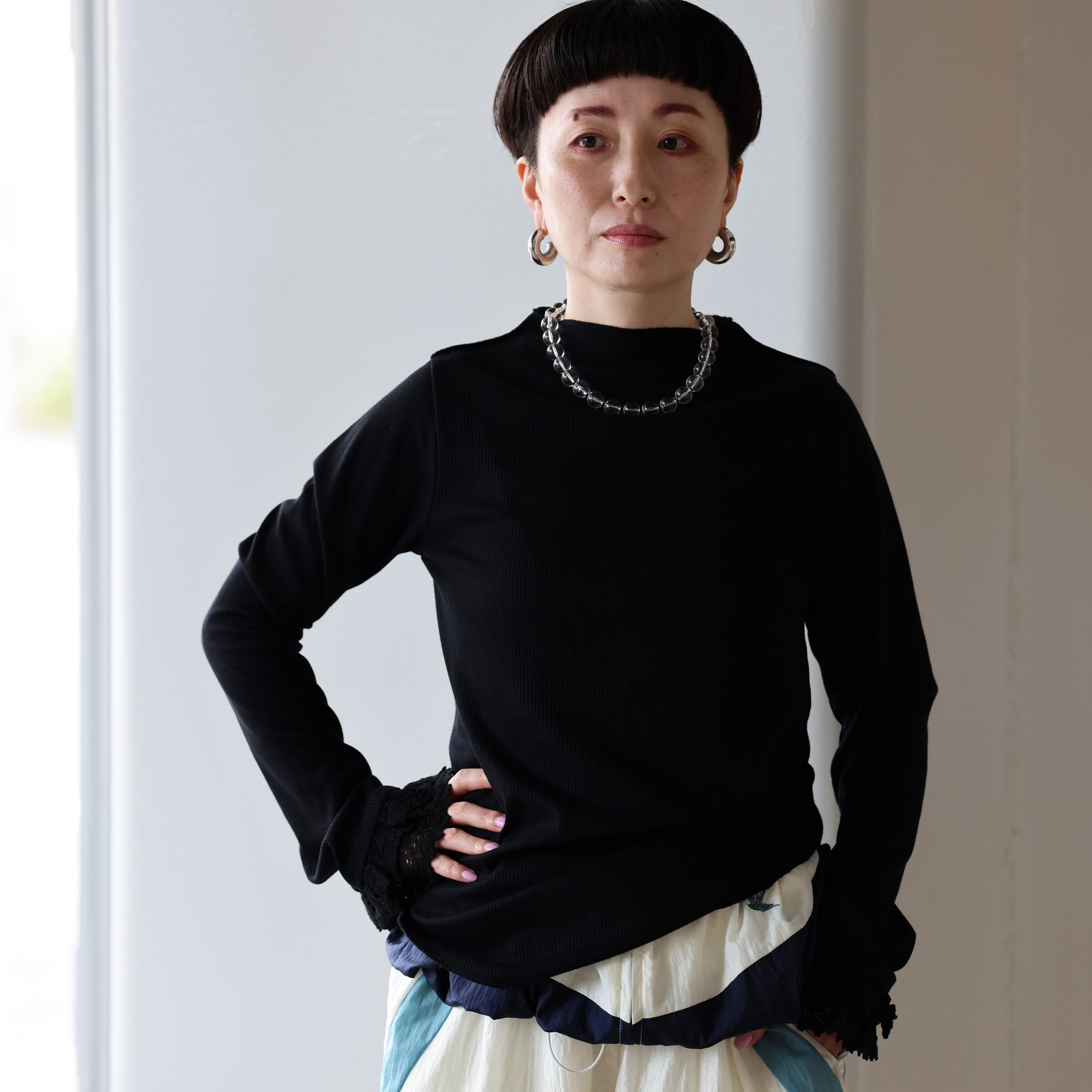 RIBBED LACE CUFF PULLOVER TEE （BLACK）