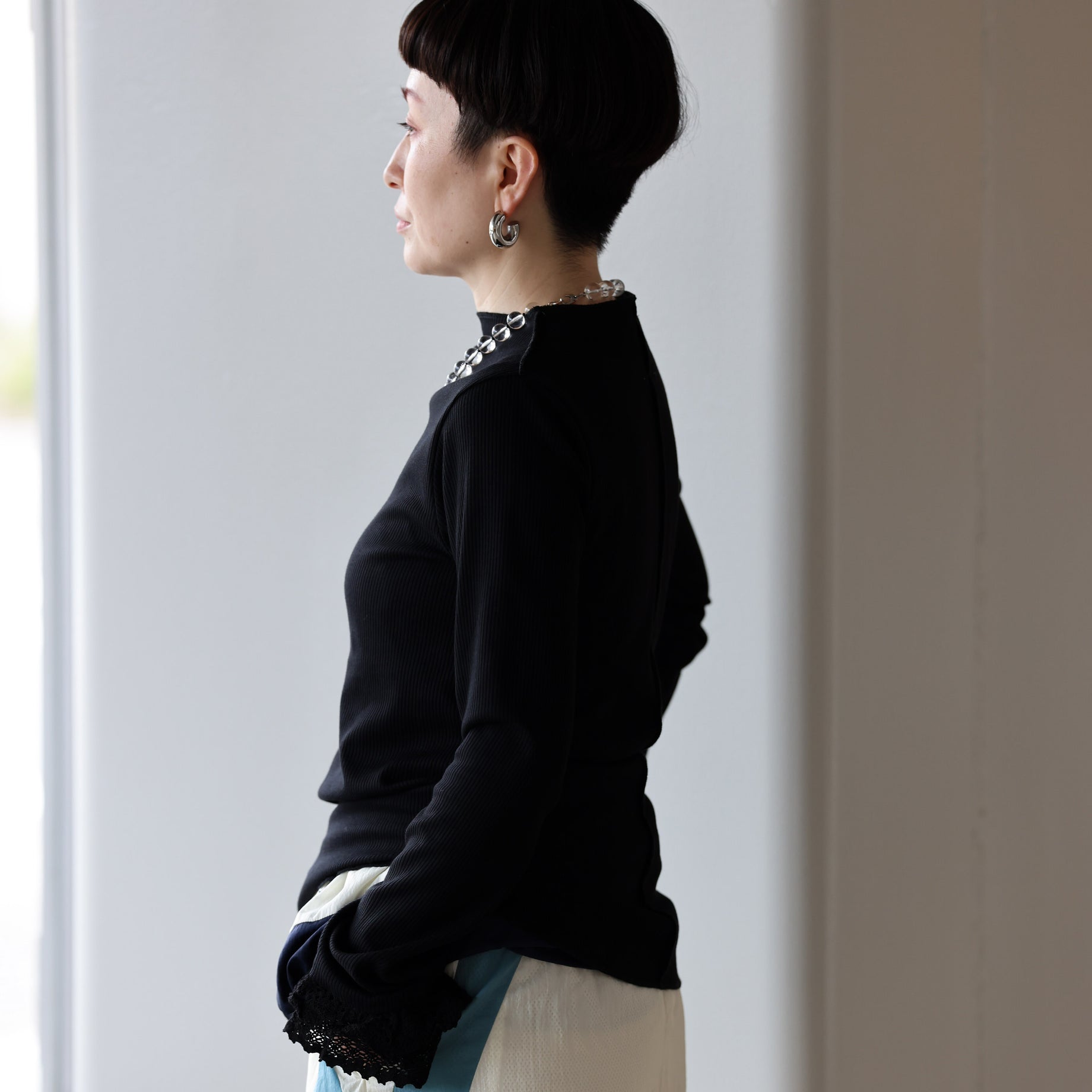 RIBBED LACE CUFF PULLOVER TEE （BLACK）