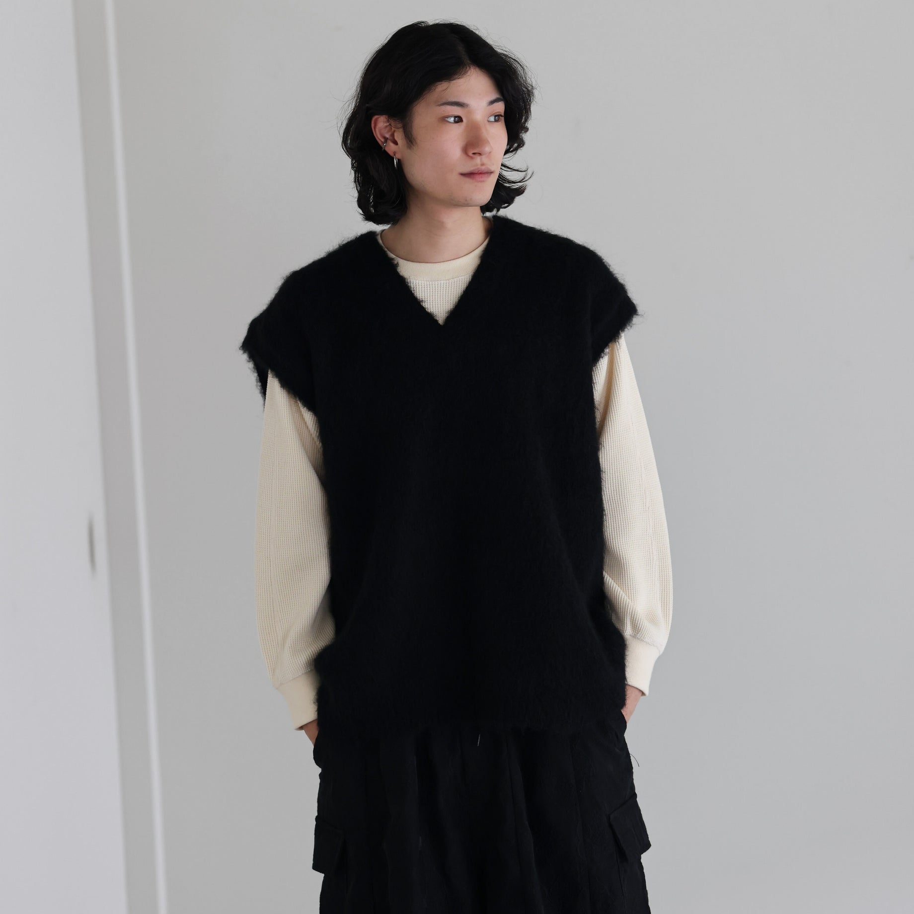 MOHAIR KNIT VEST - SOLID （BLACK）