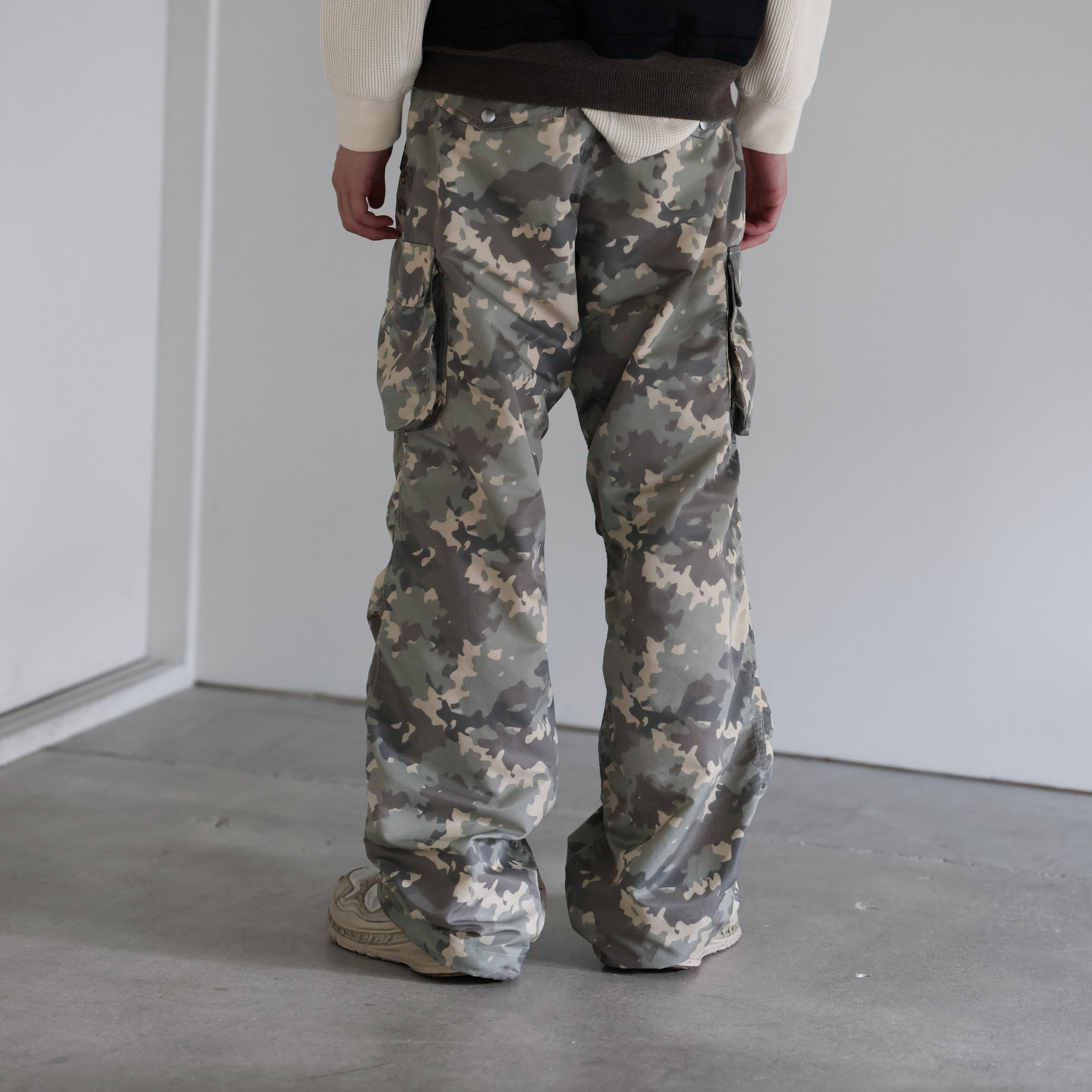 NYLON CARGO PANTS（CAMO）