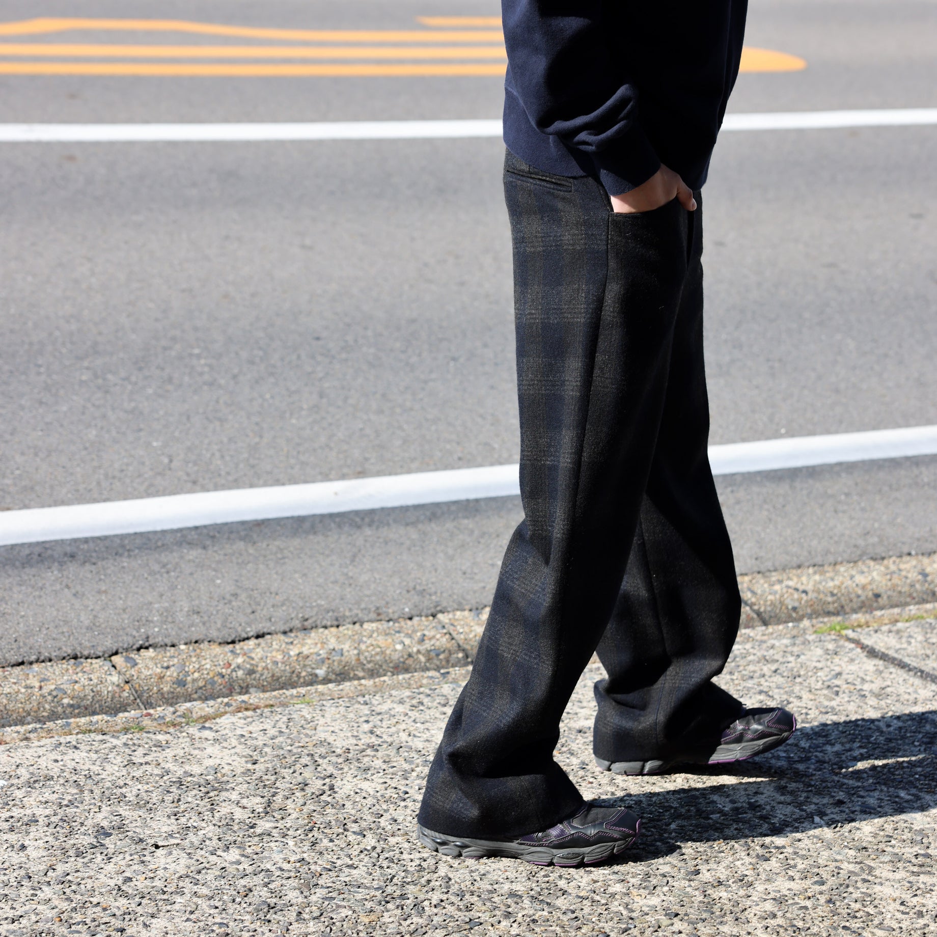 WOOL GLENCHECK - WIDE PANTS （D.NAVY）