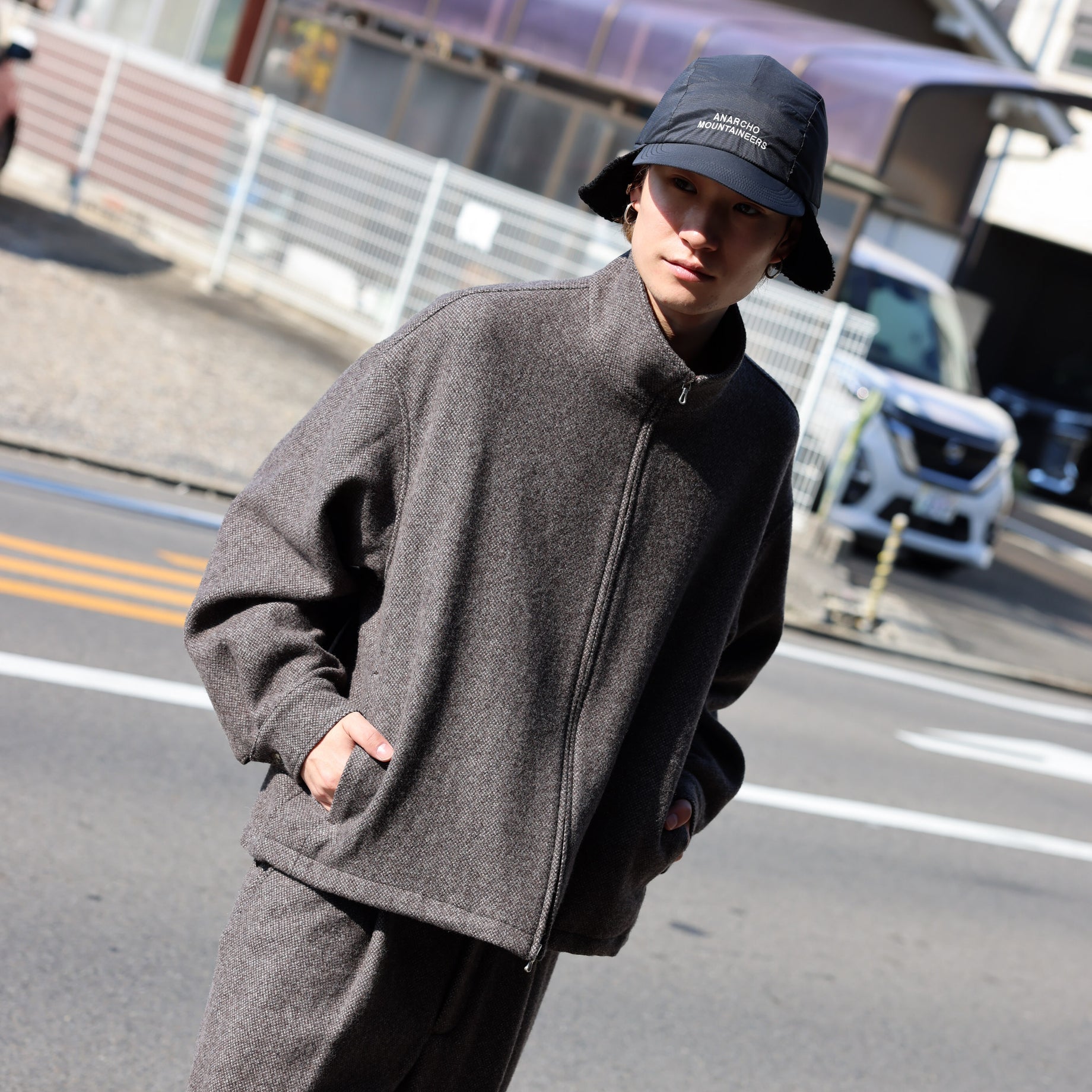 WOOL LIGHT TWEED - ZIP UP BLOUSON （BROWN）