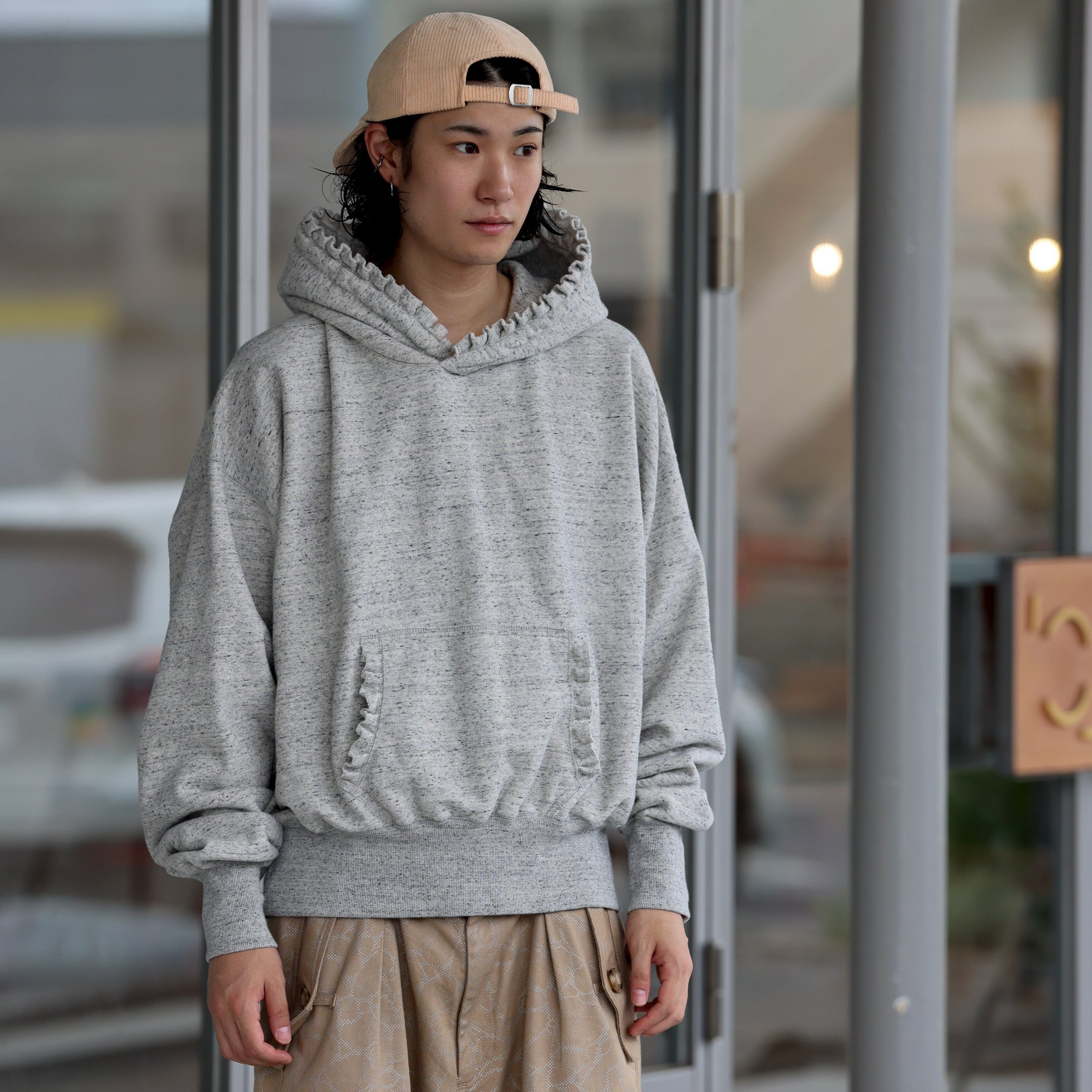 PLEATS HOODIE （GRAY）