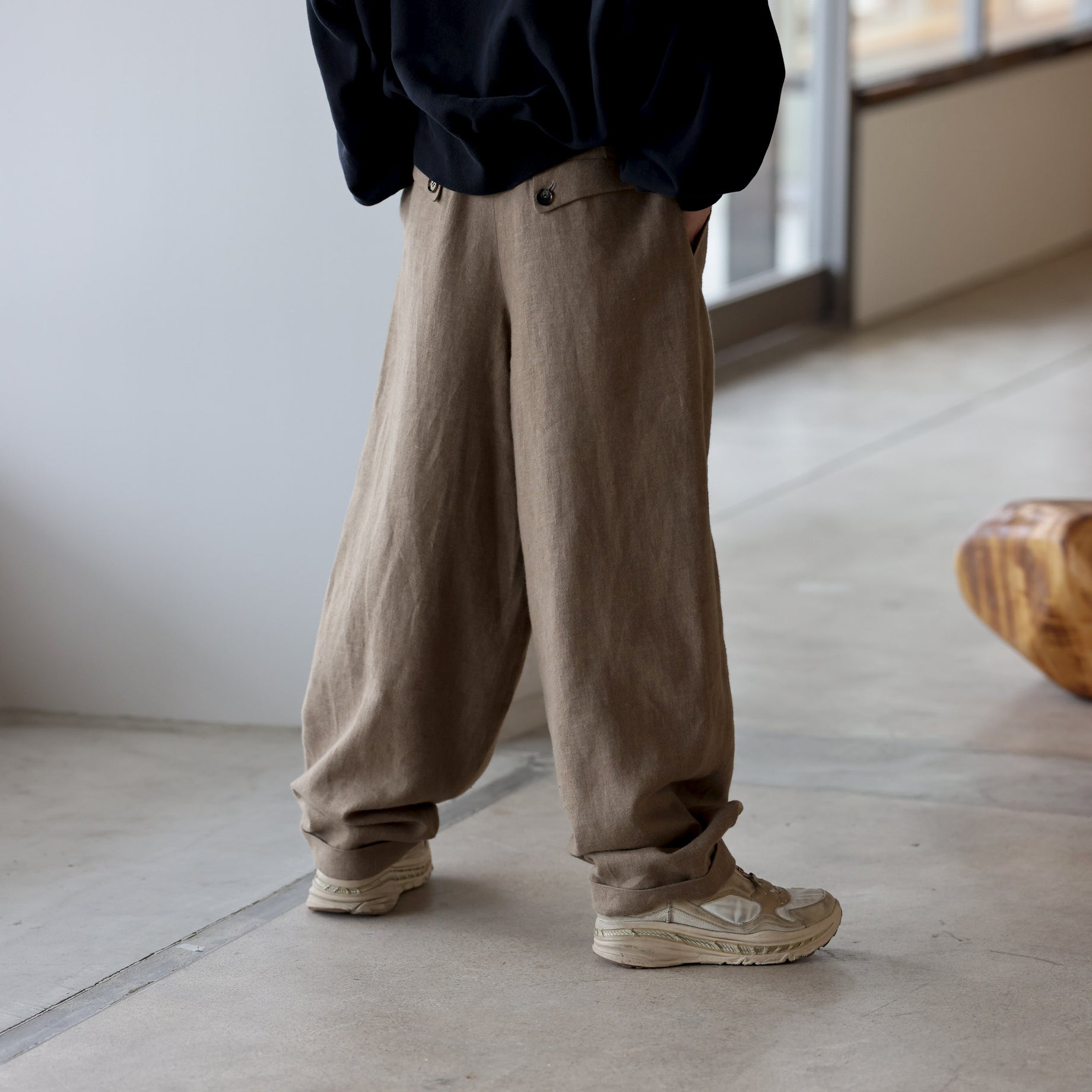 BALLOON WIDE SLACKS（BEIGE）